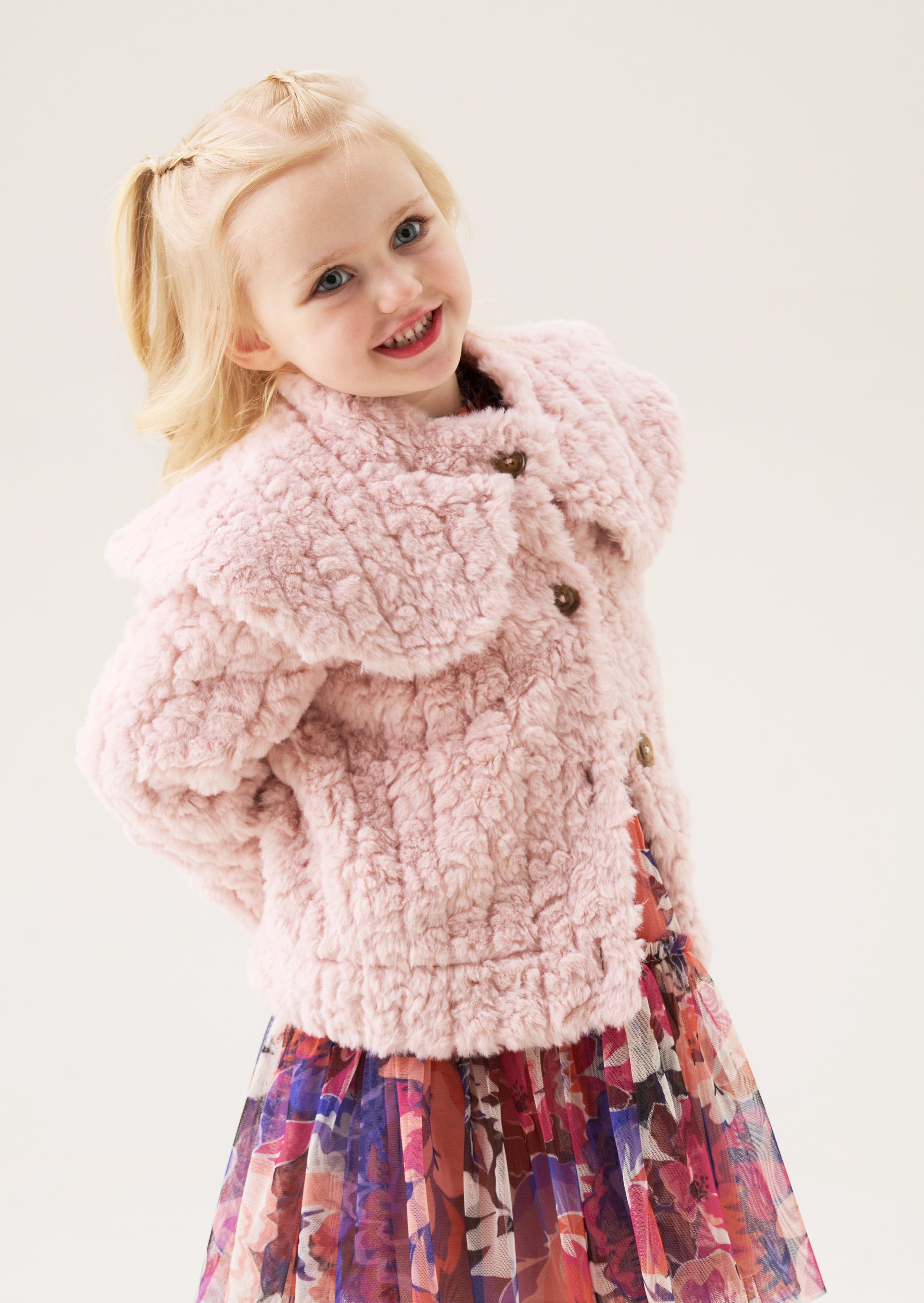 Manteau à col cape en fausse fourrure Cecile