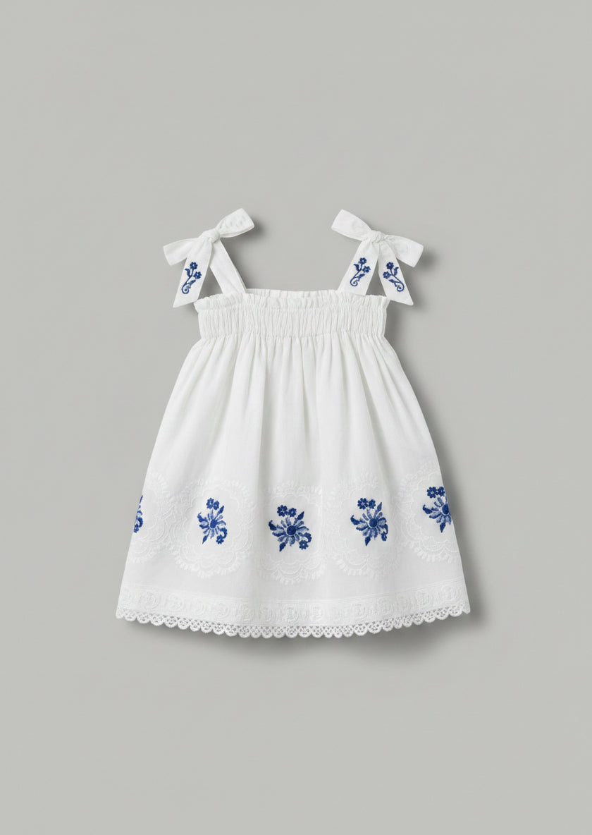 Sukienka Alessia z haftowanym falbankowym brzegiem