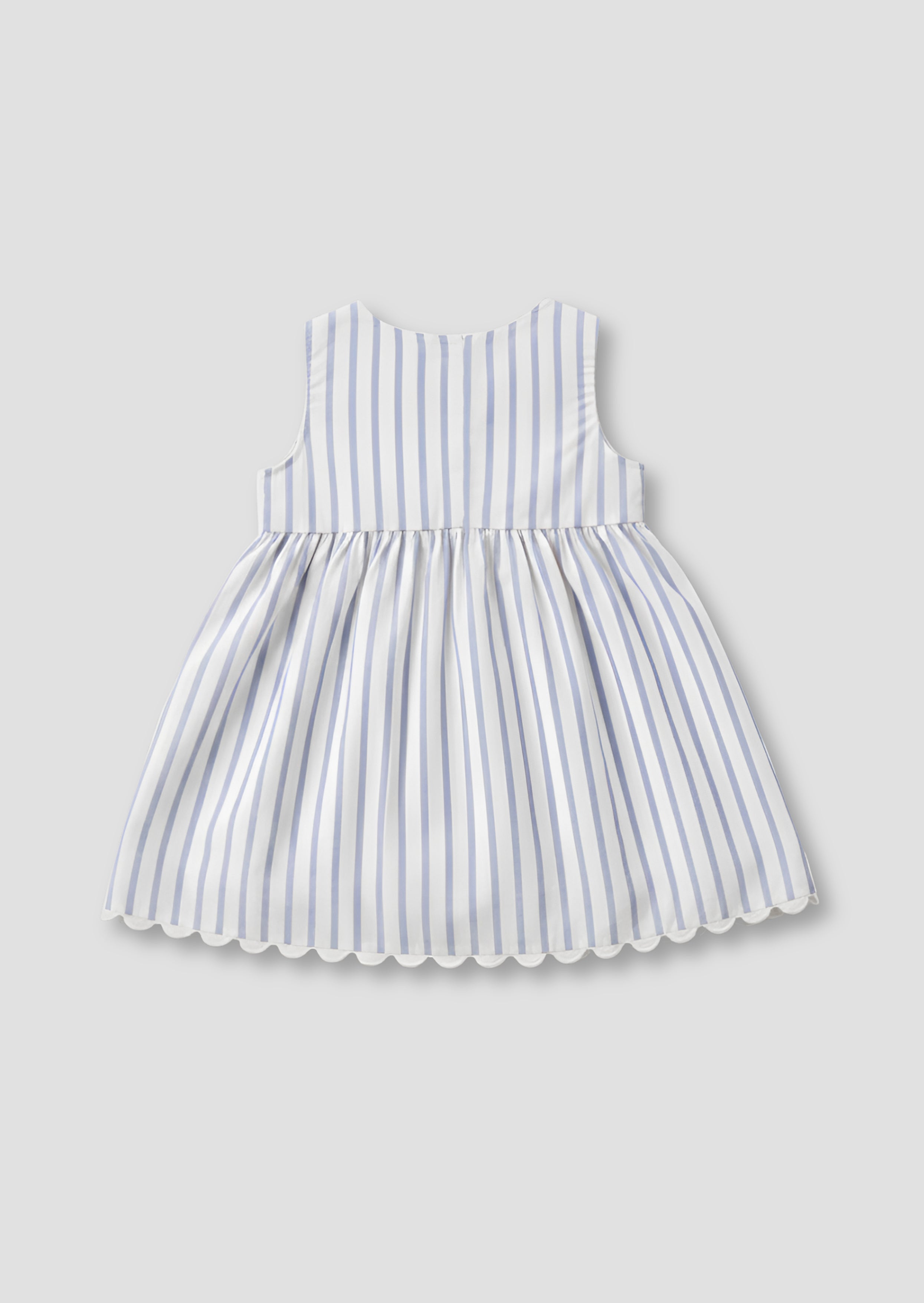 فستان ماجي مخطط بحواف متموجة