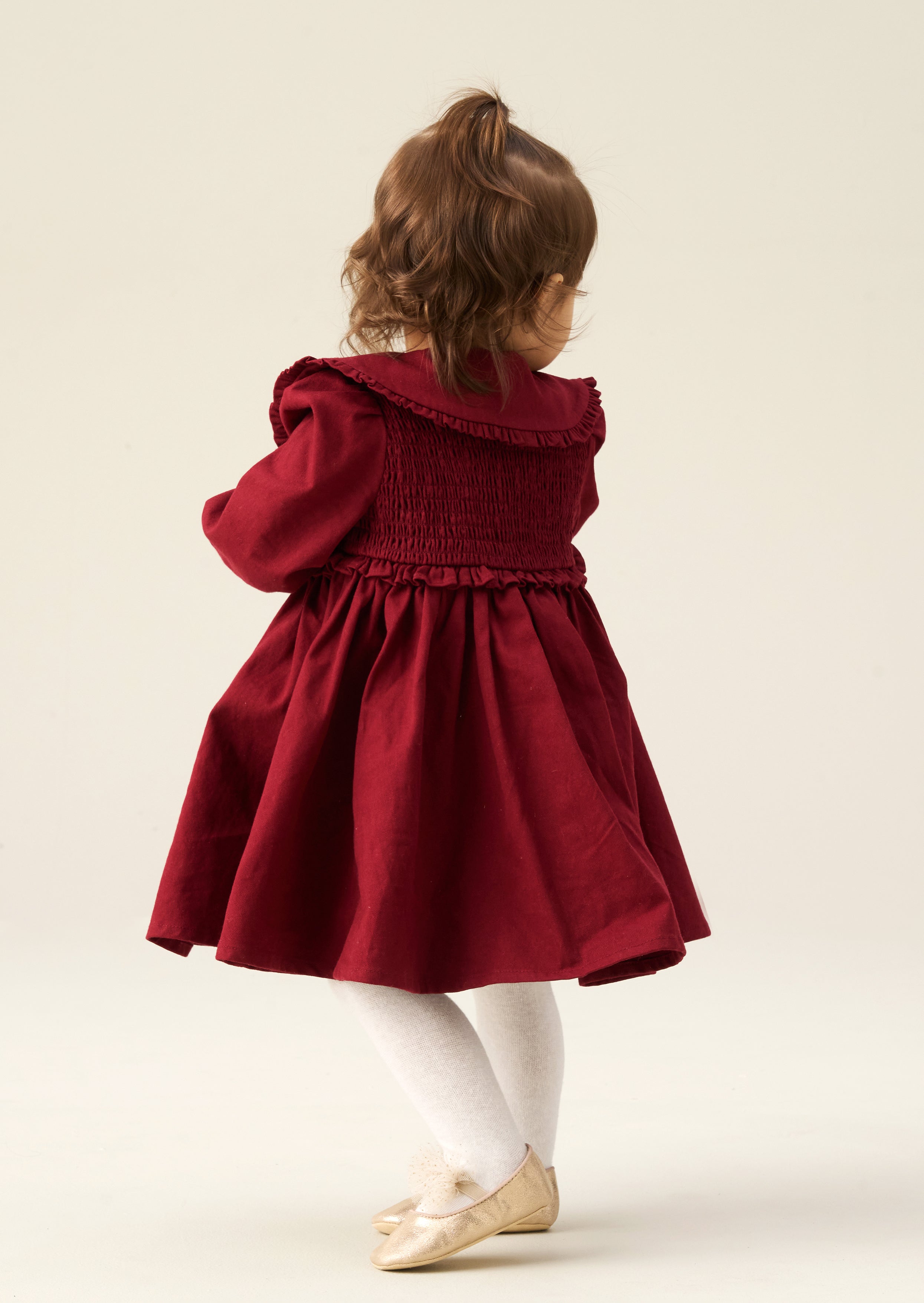 Edie Smock Kleid mit Kragen und Passe
