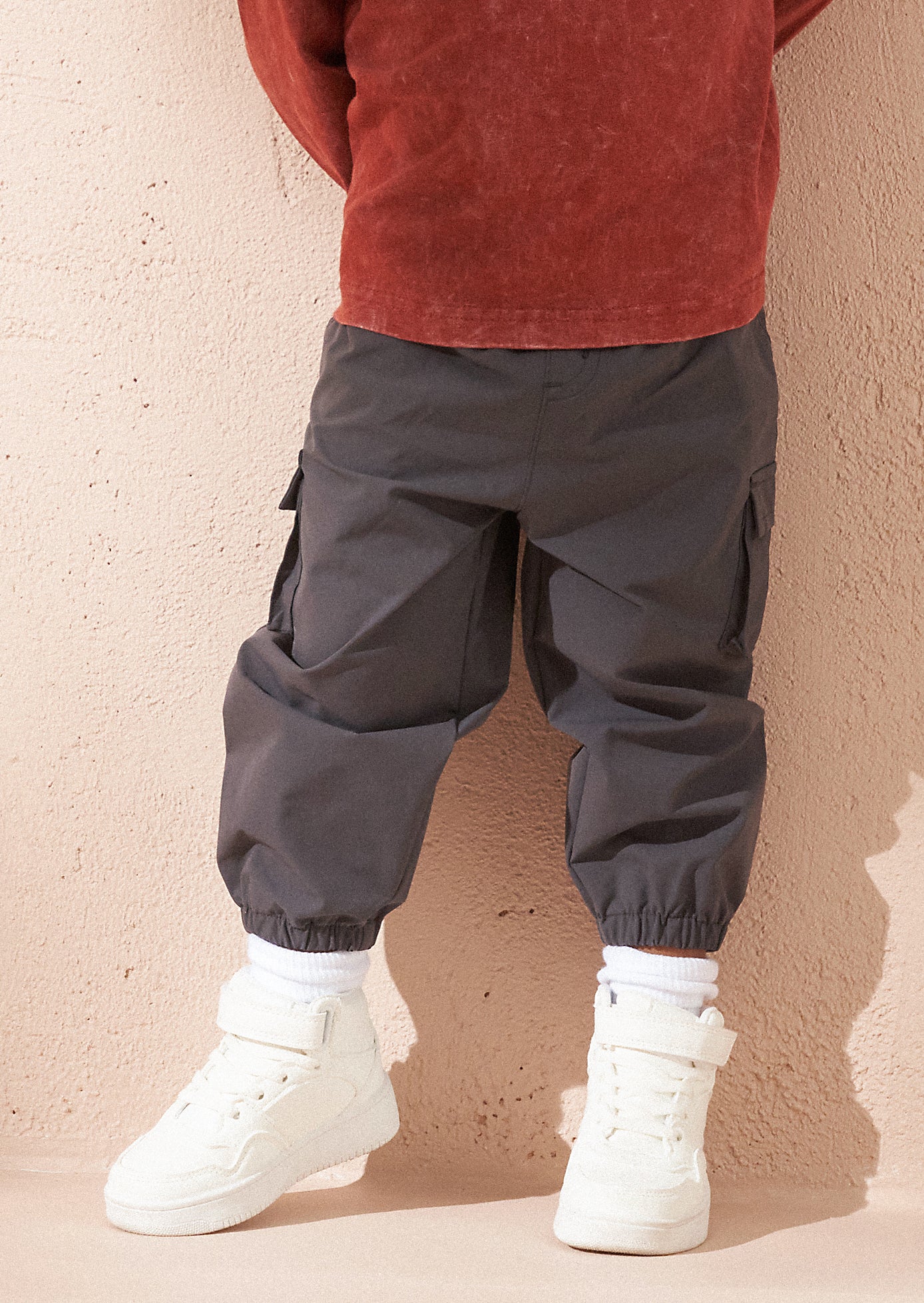 Baby Sportlicher Stretch-Grauer Jogger