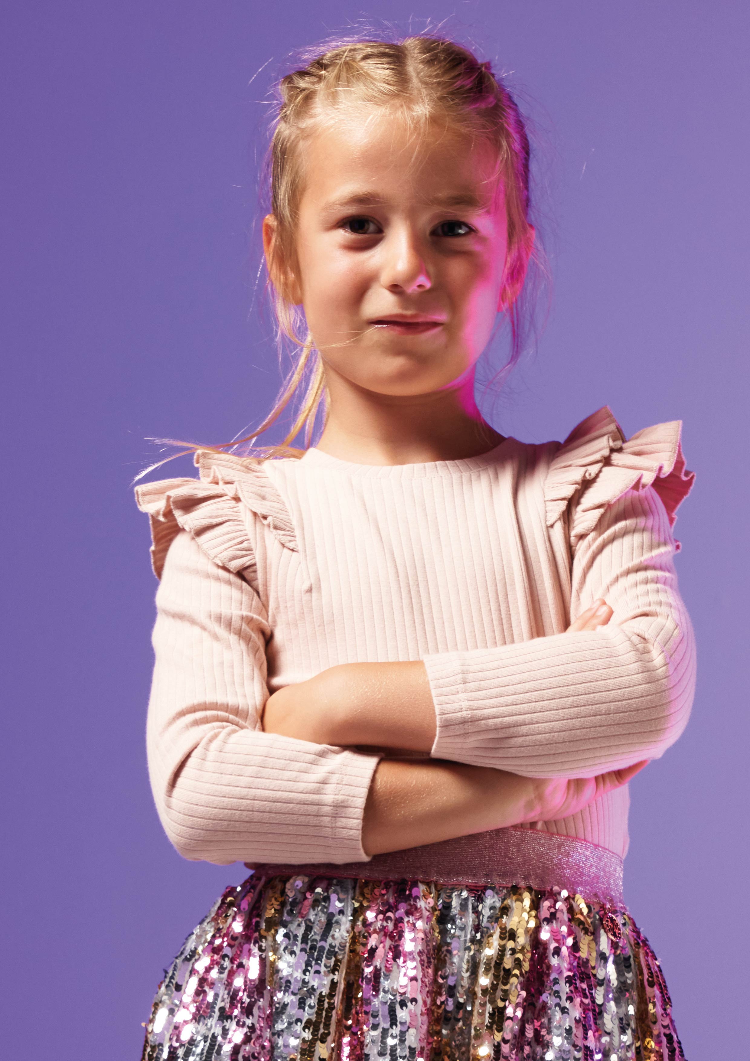 ميلا كشكش الكتف الضلع الأعلى