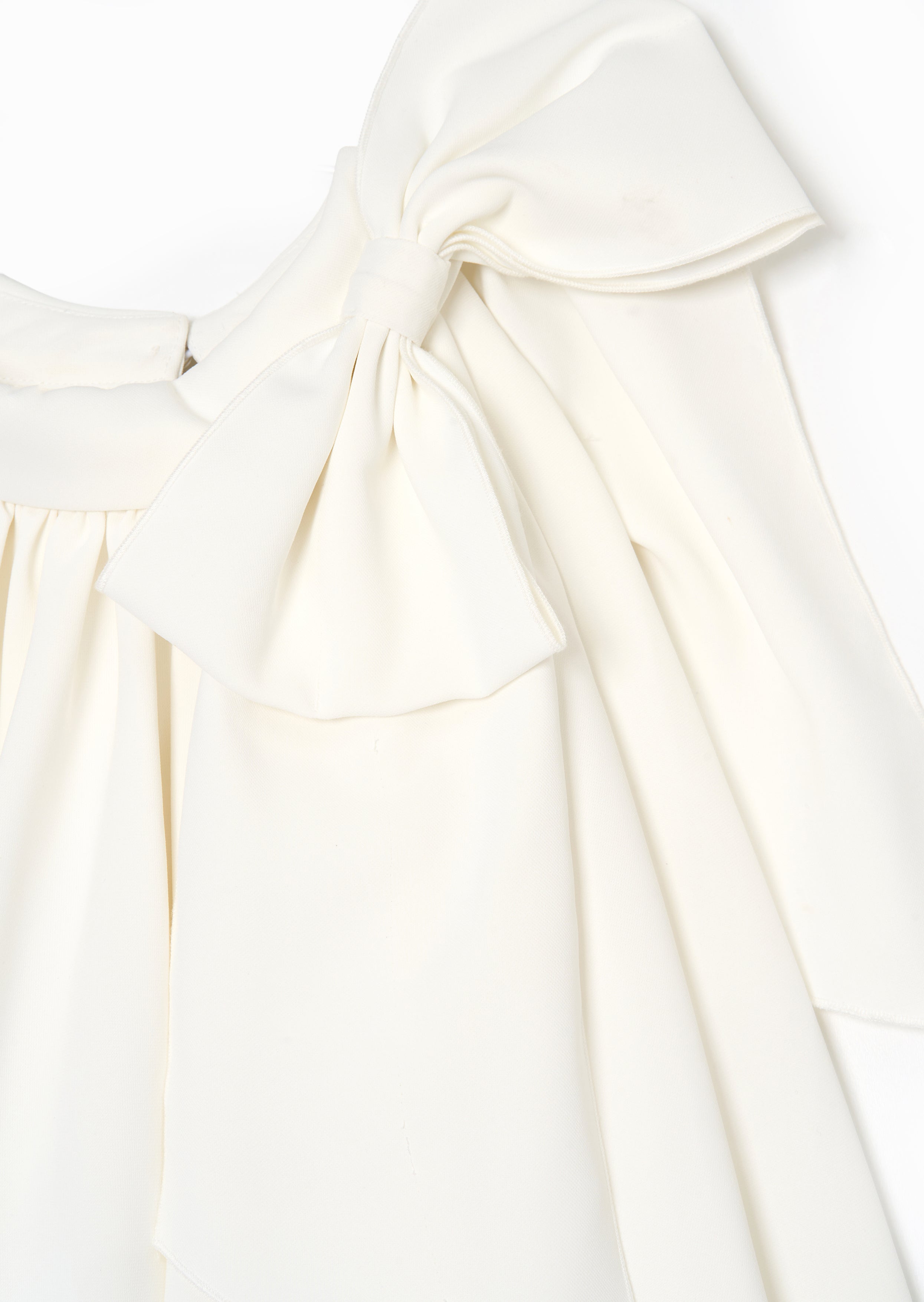 فستان أميليا وايت بفيونكة متأرجح