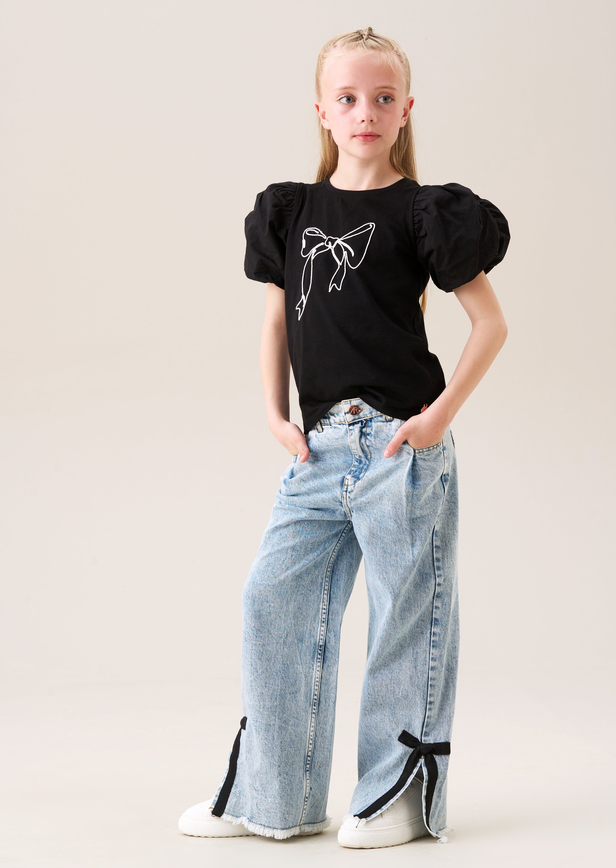 T-shirt noir à nœud Aofie