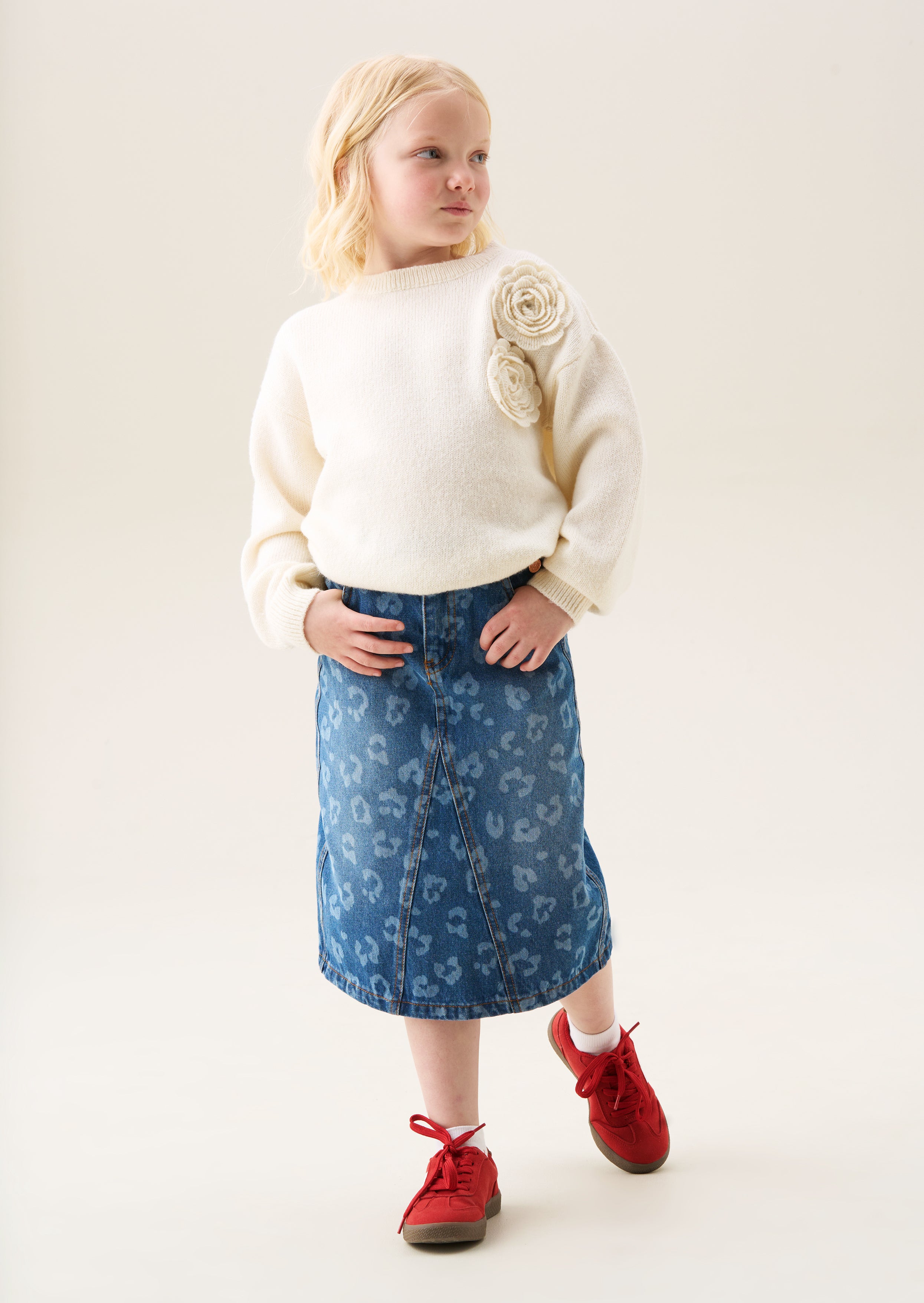 Mila Corsage Jumper