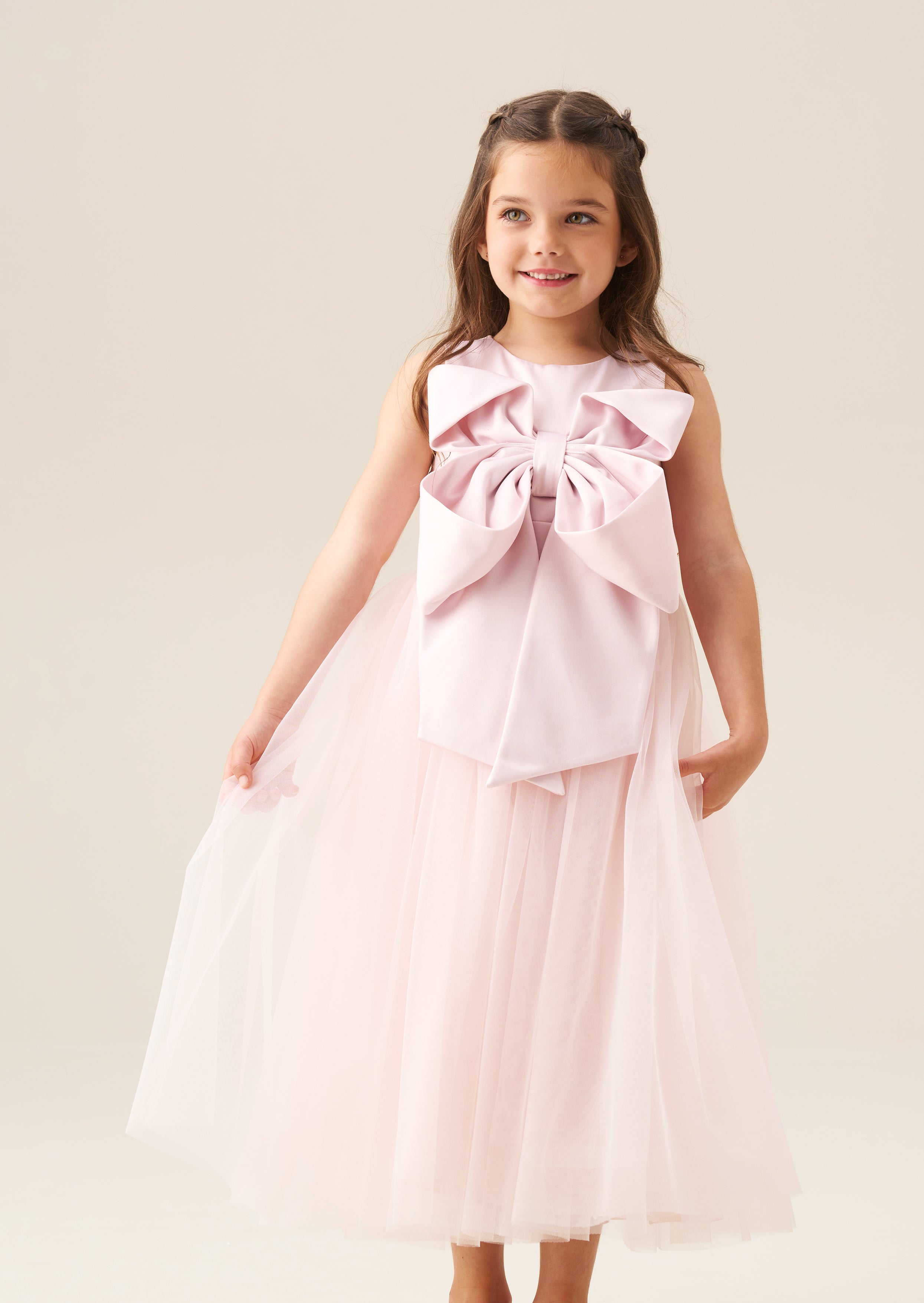 فستان إليزابيث بيان القوس