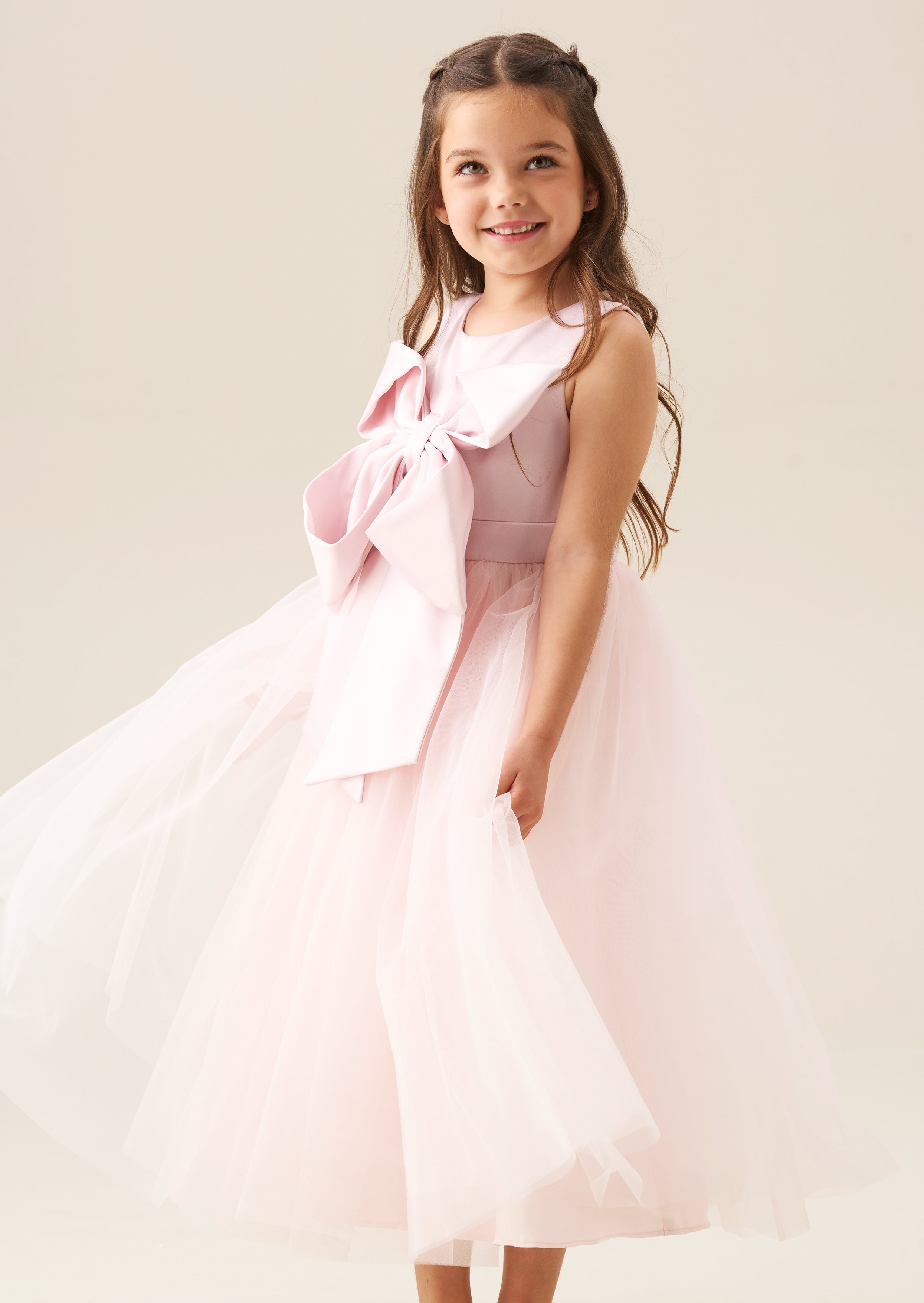 فستان إليزابيث بيان القوس