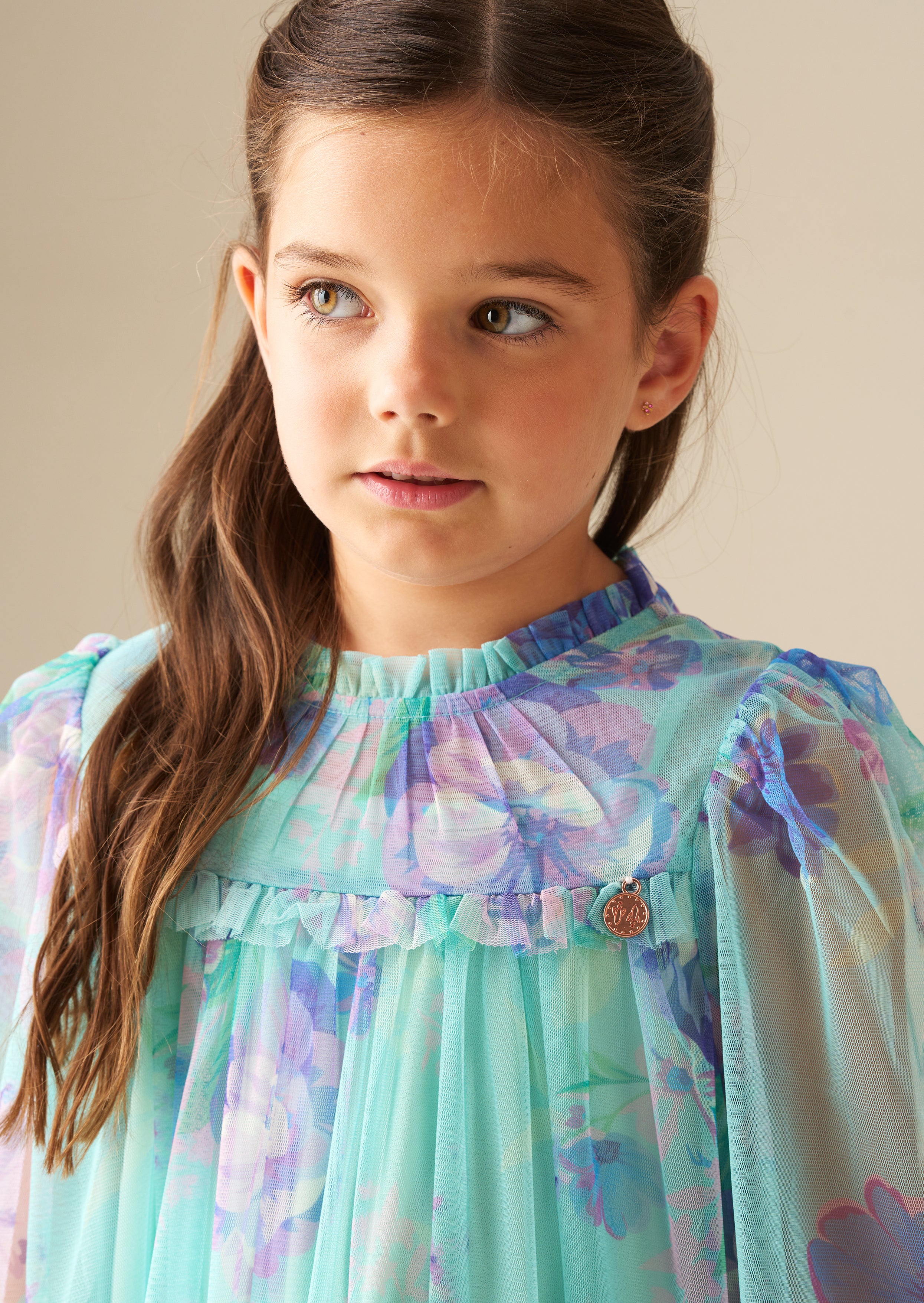 فستان بيتريس مينت شبكي بكشكشة بطبعة أقحوان