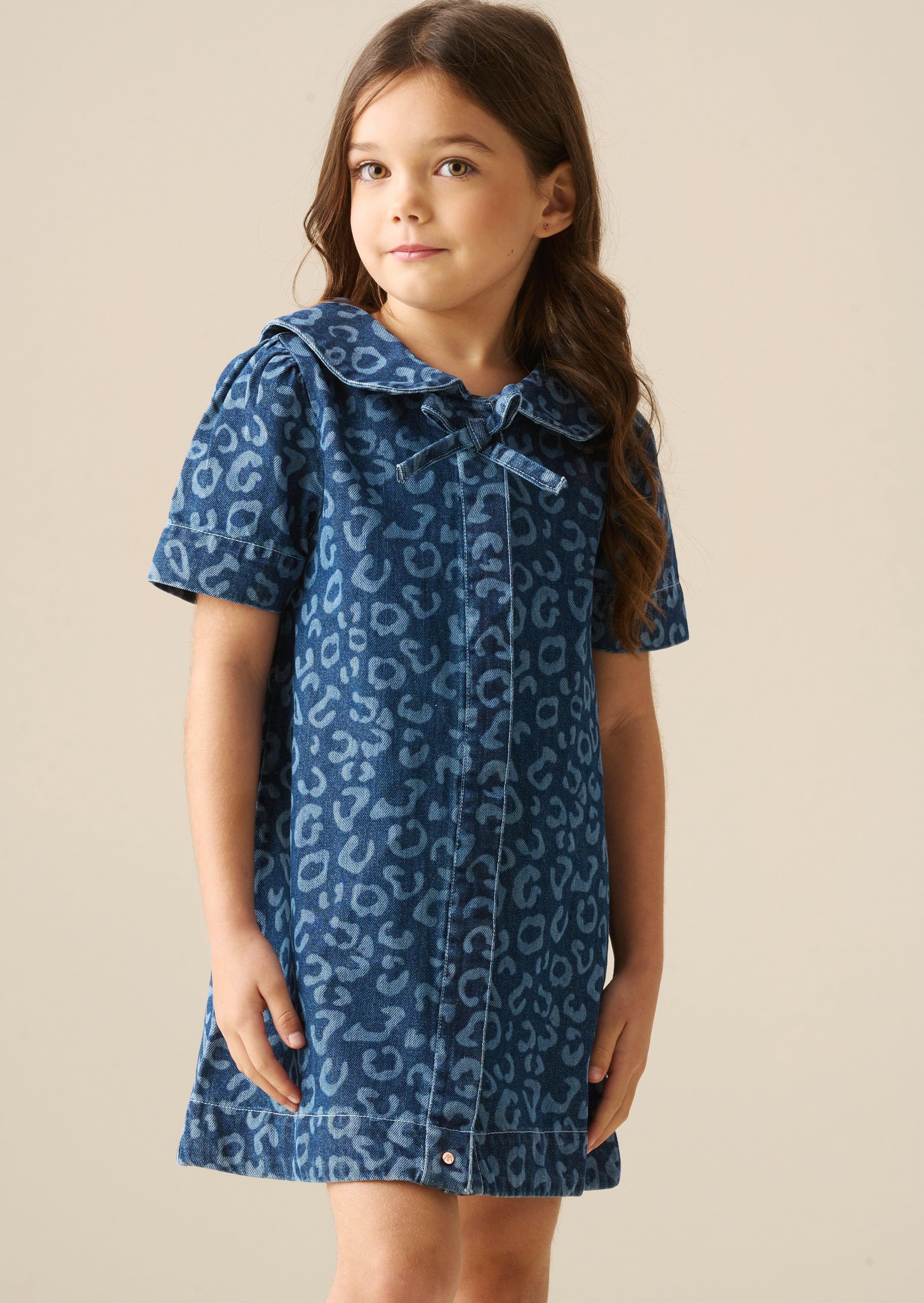 Sukienka dżinsowa z kołnierzykiem Saoirse w panterkę