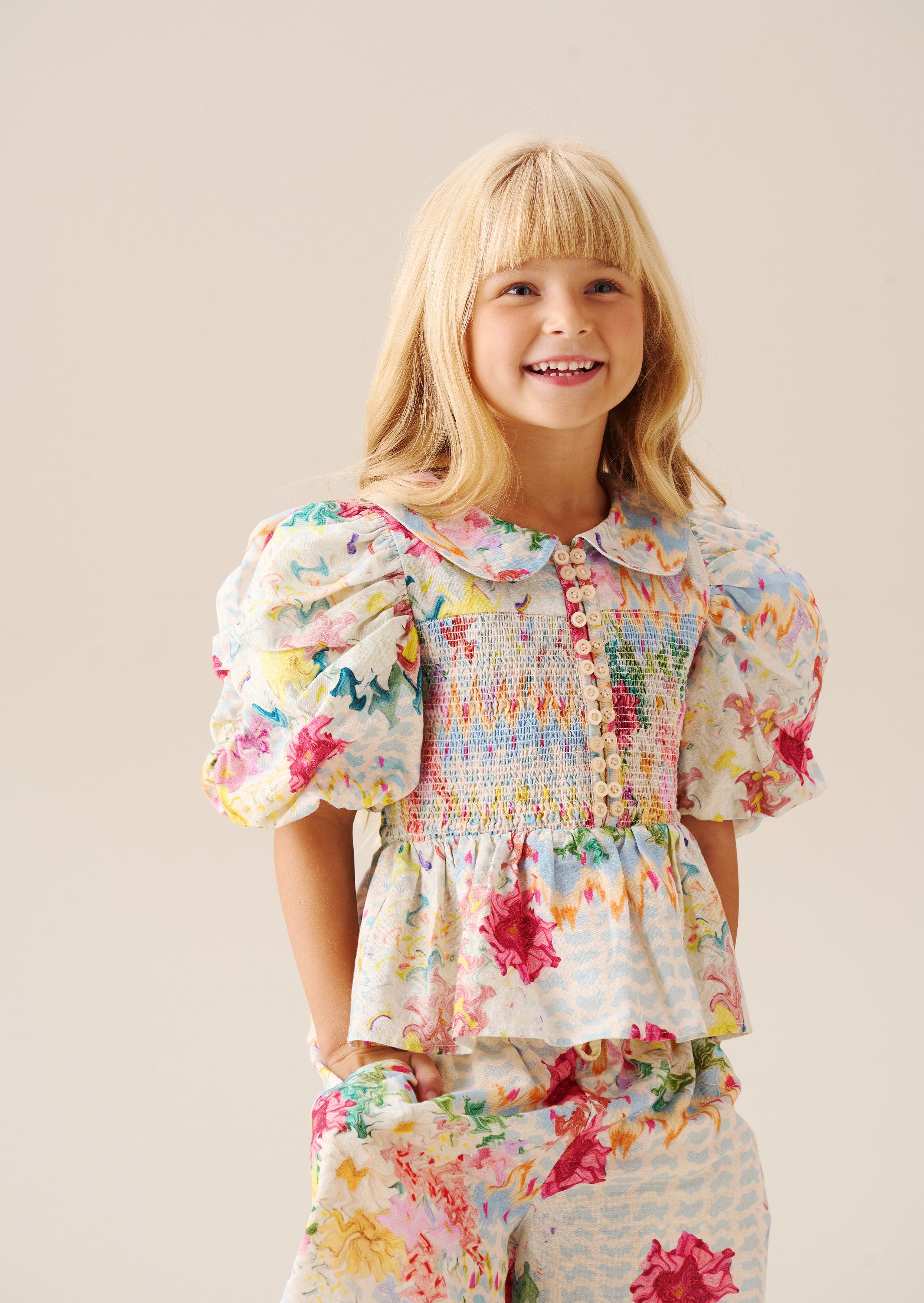 بلوزة أورلا متعددة الألوان بياقة بيتر بان مطرزة