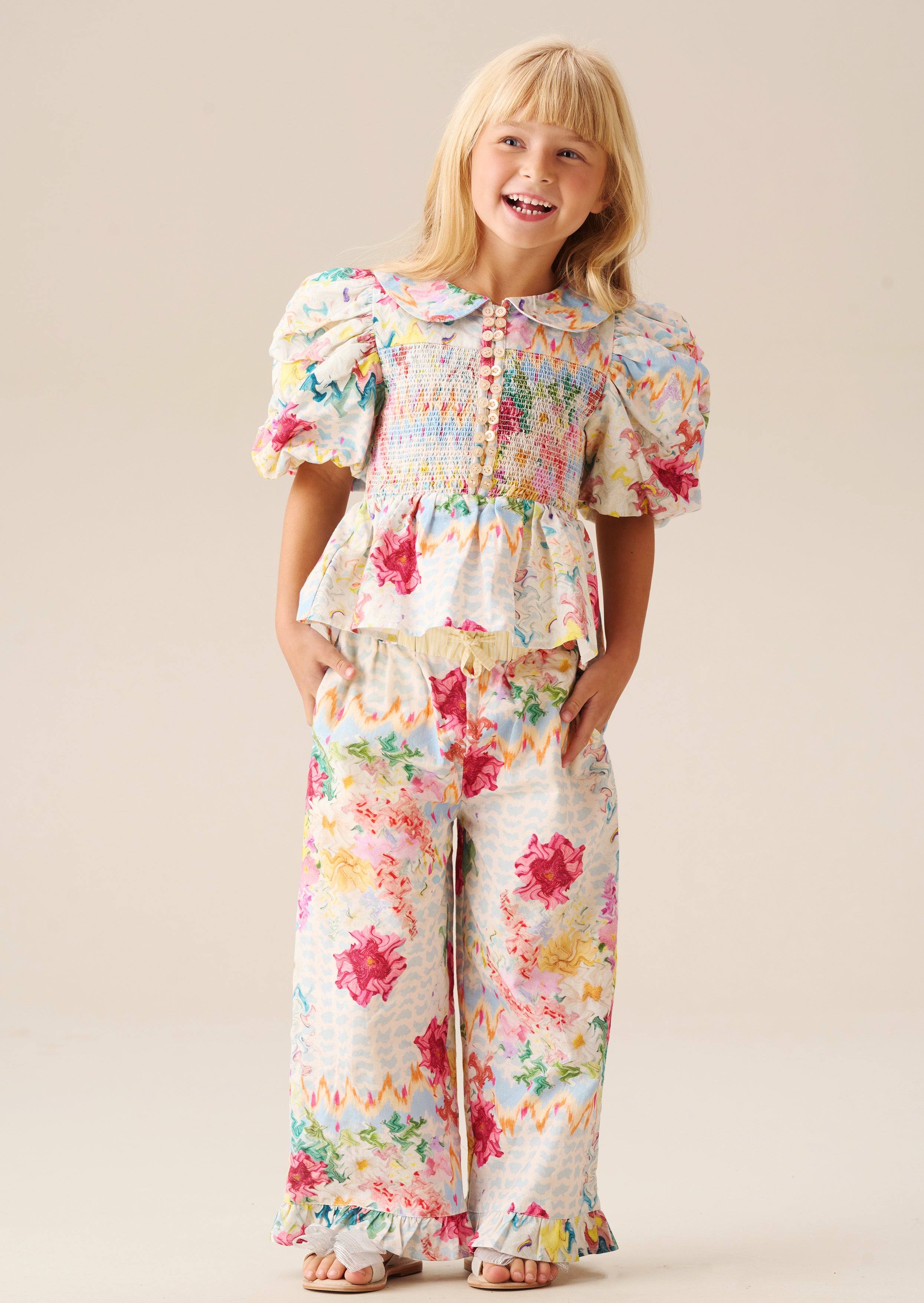 بلوزة أورلا متعددة الألوان بياقة بيتر بان مطرزة