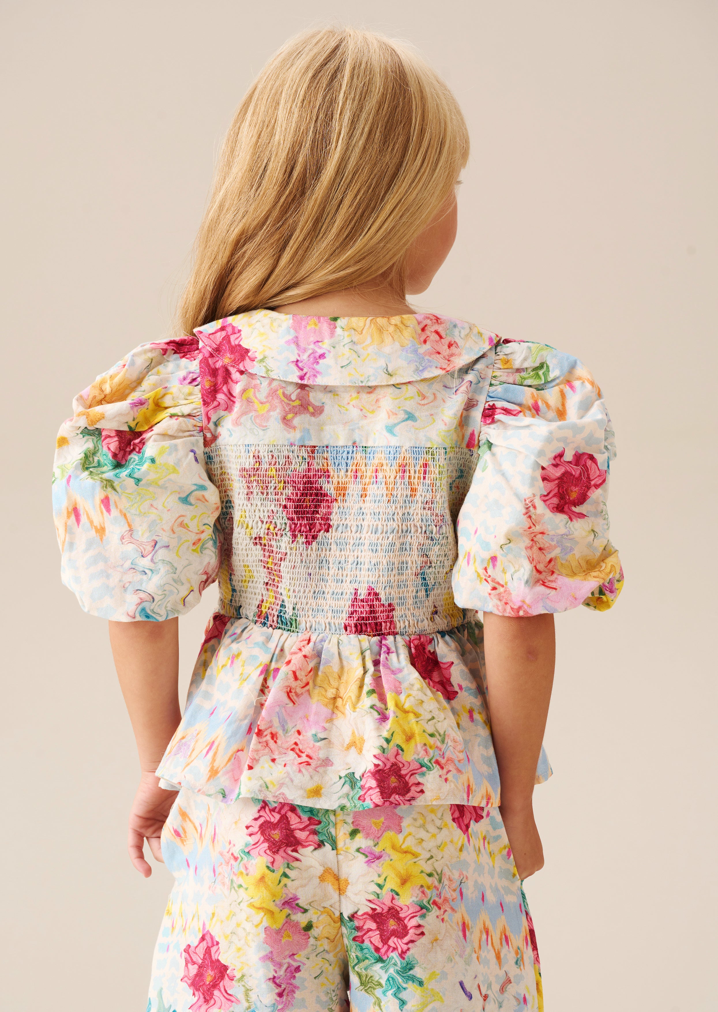 بلوزة أورلا متعددة الألوان بياقة بيتر بان مطرزة