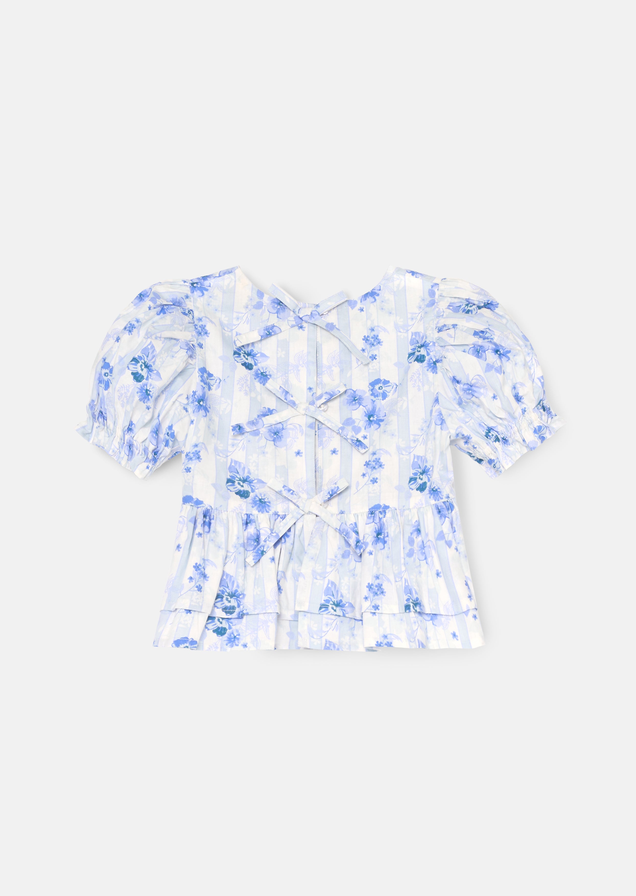 بلوزة بيا فلورال بتفصيل ربطة وبيبلوم