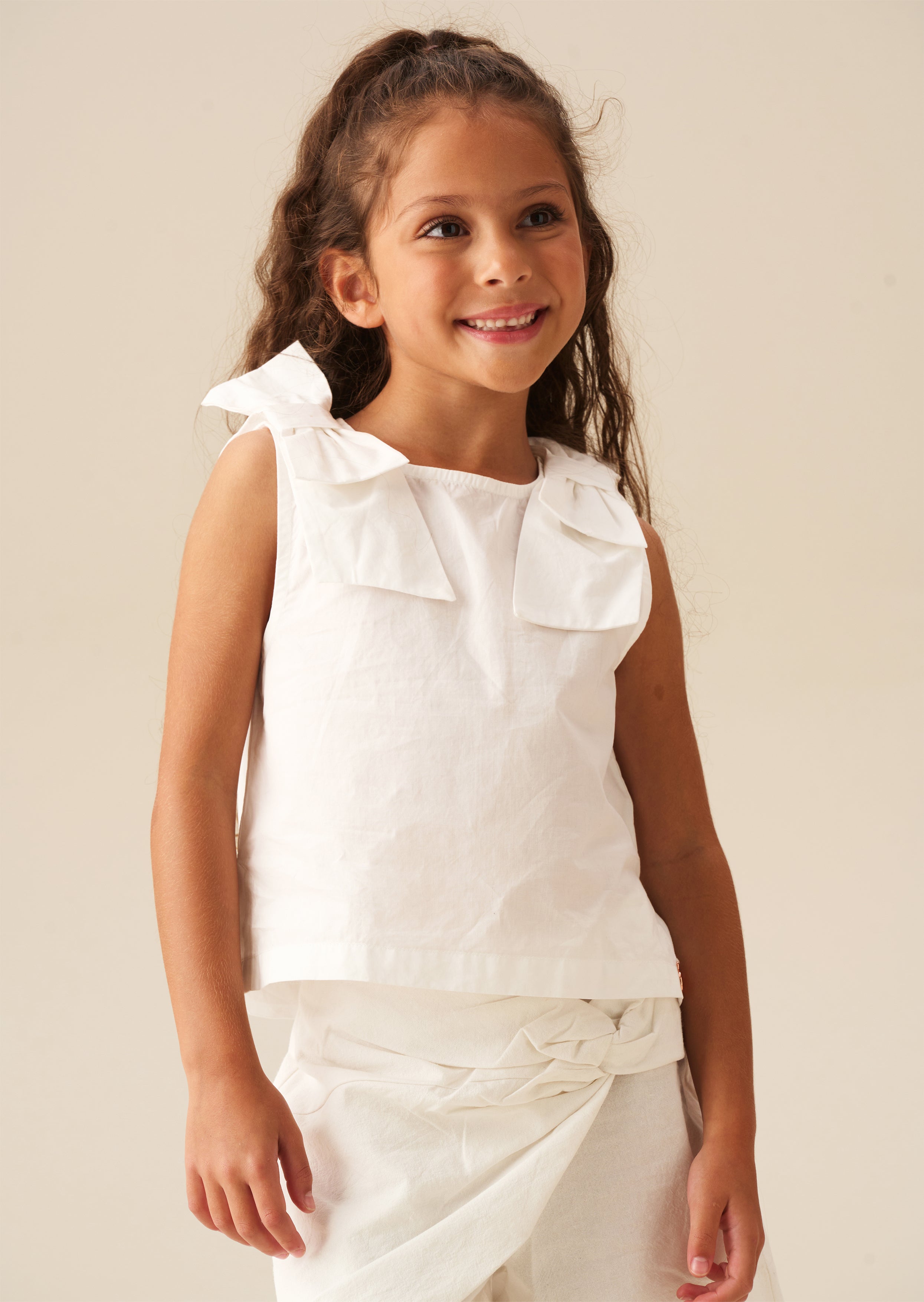 Laurel Bow Detail Vest