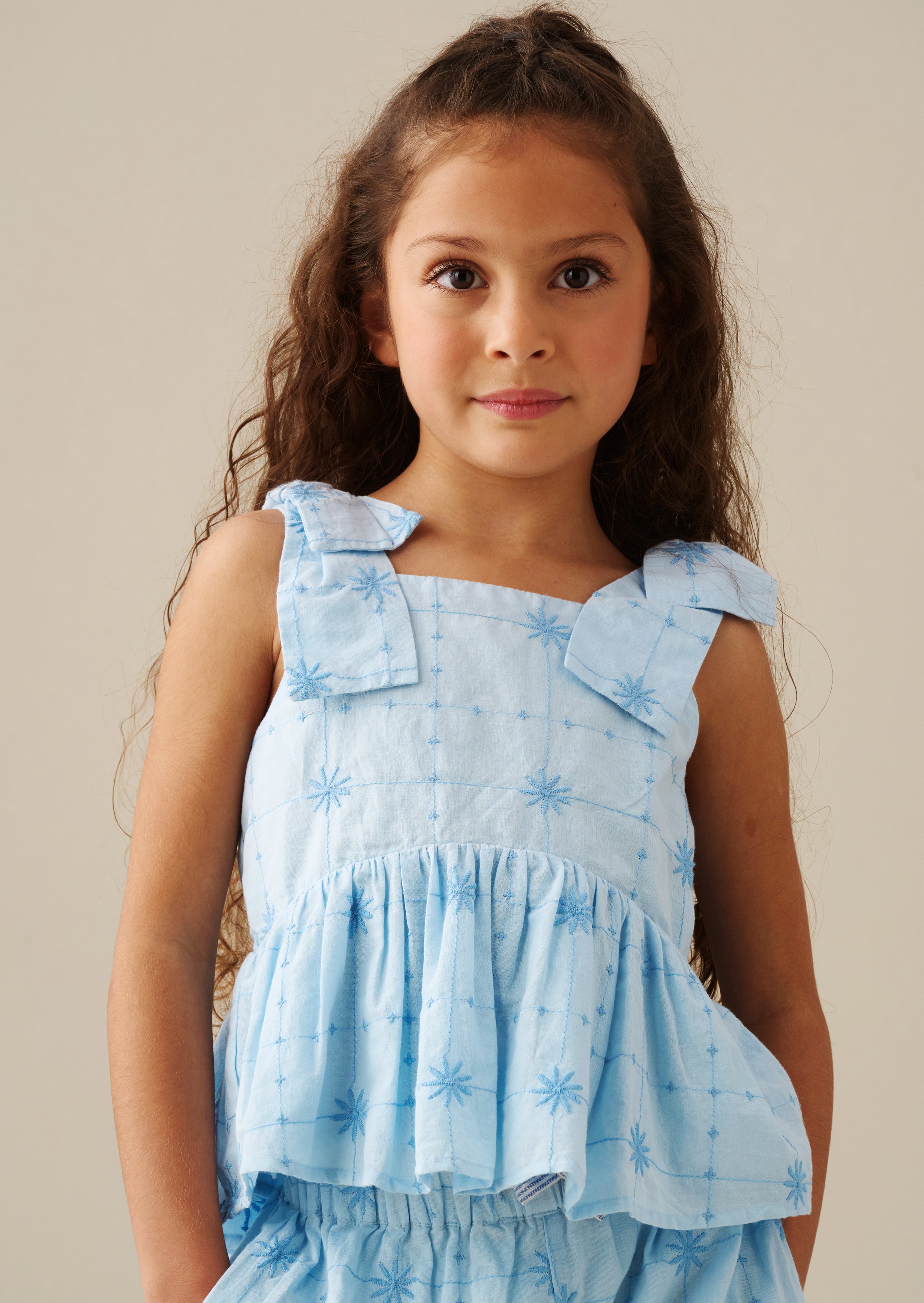 Top ricamato con dettaglio annodato Nellie