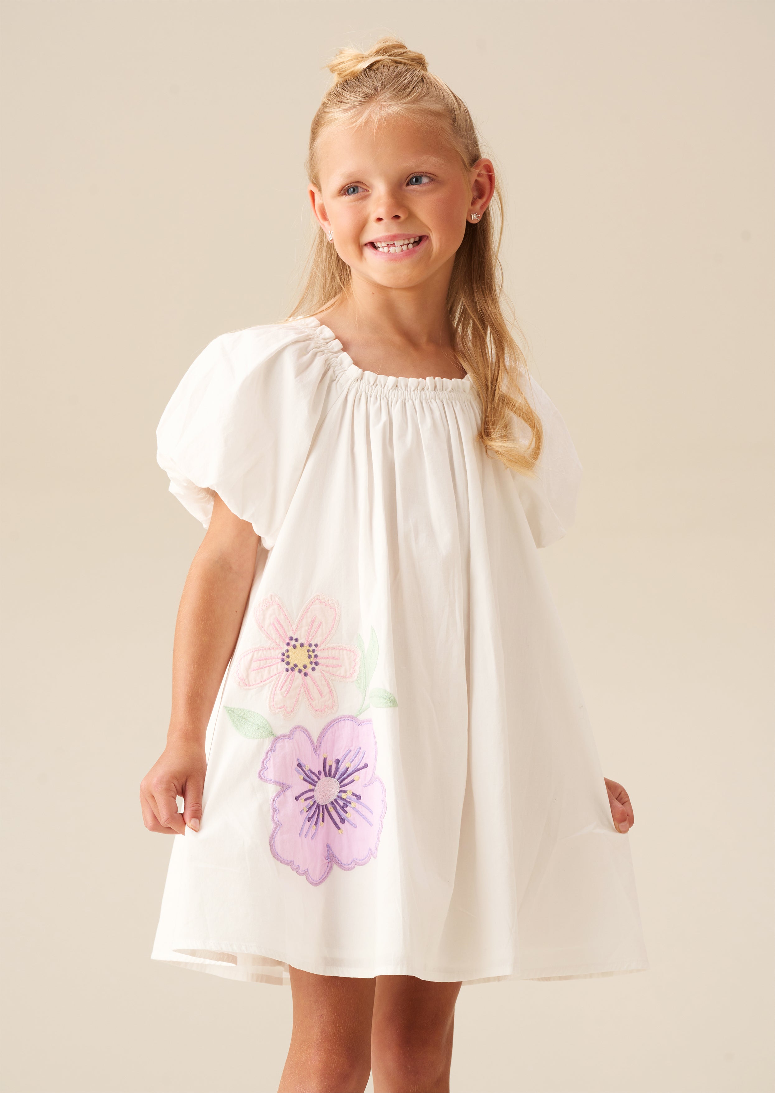 Coletta Kleid mit Puffärmeln und ausgestelltem Rock