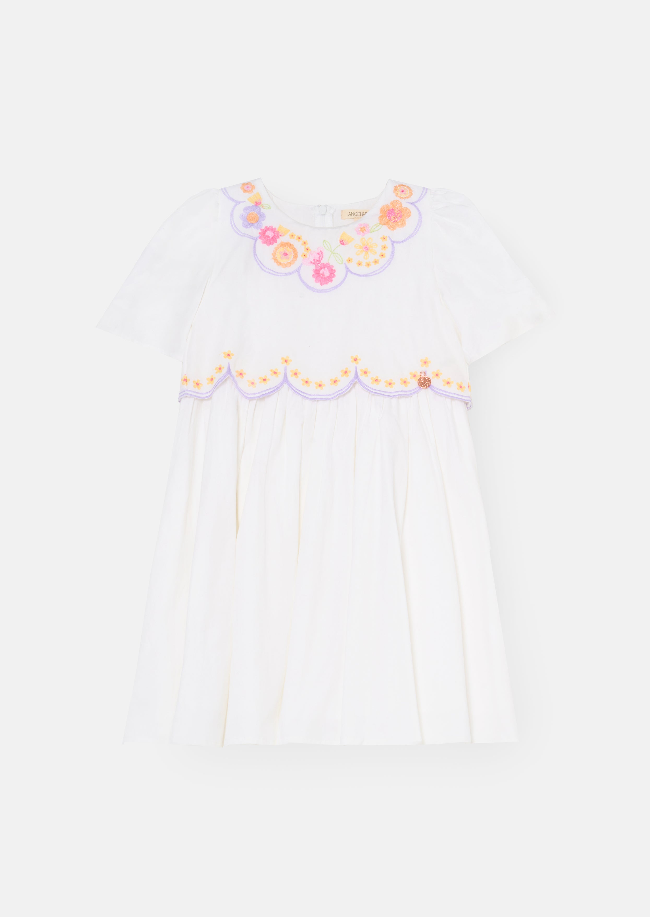 فستان جابي المطرز بالزهور