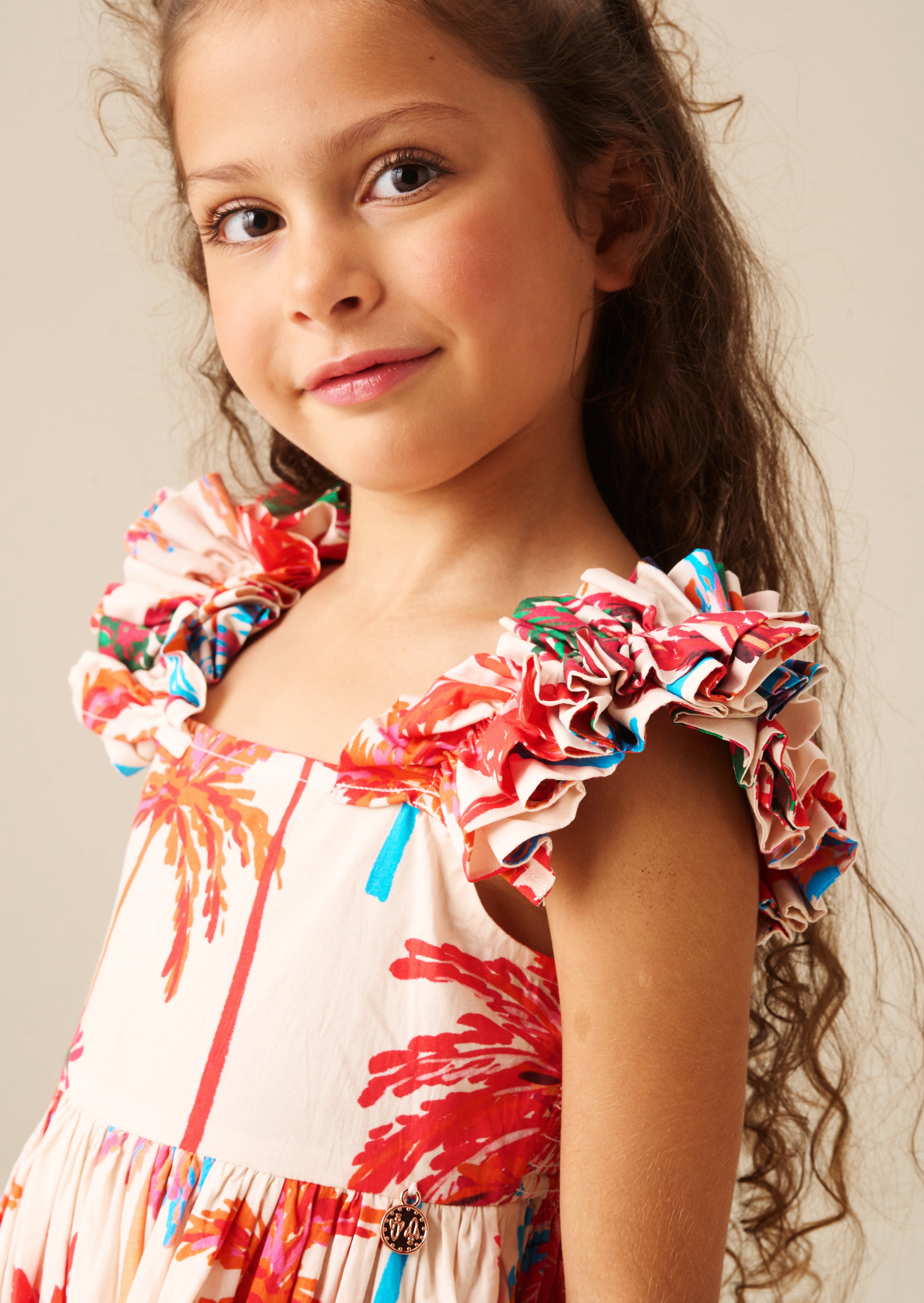 Abito con spalline arricciate e stampa di foglie di palma Rae