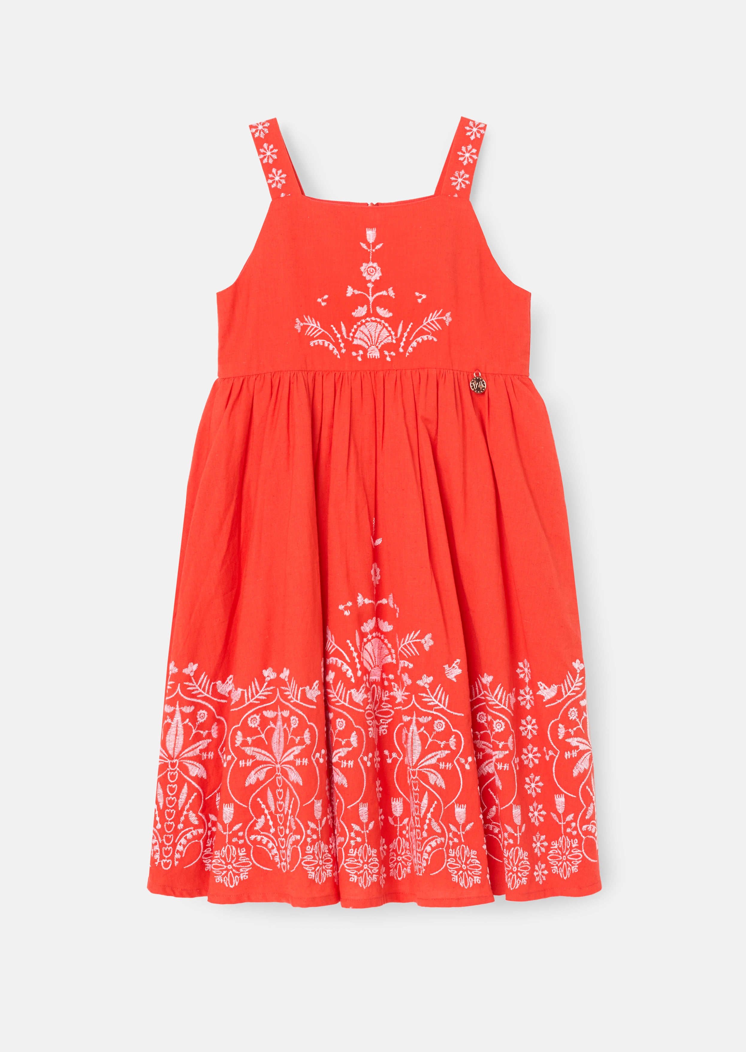 فستان بيبا الأحمر المطرز