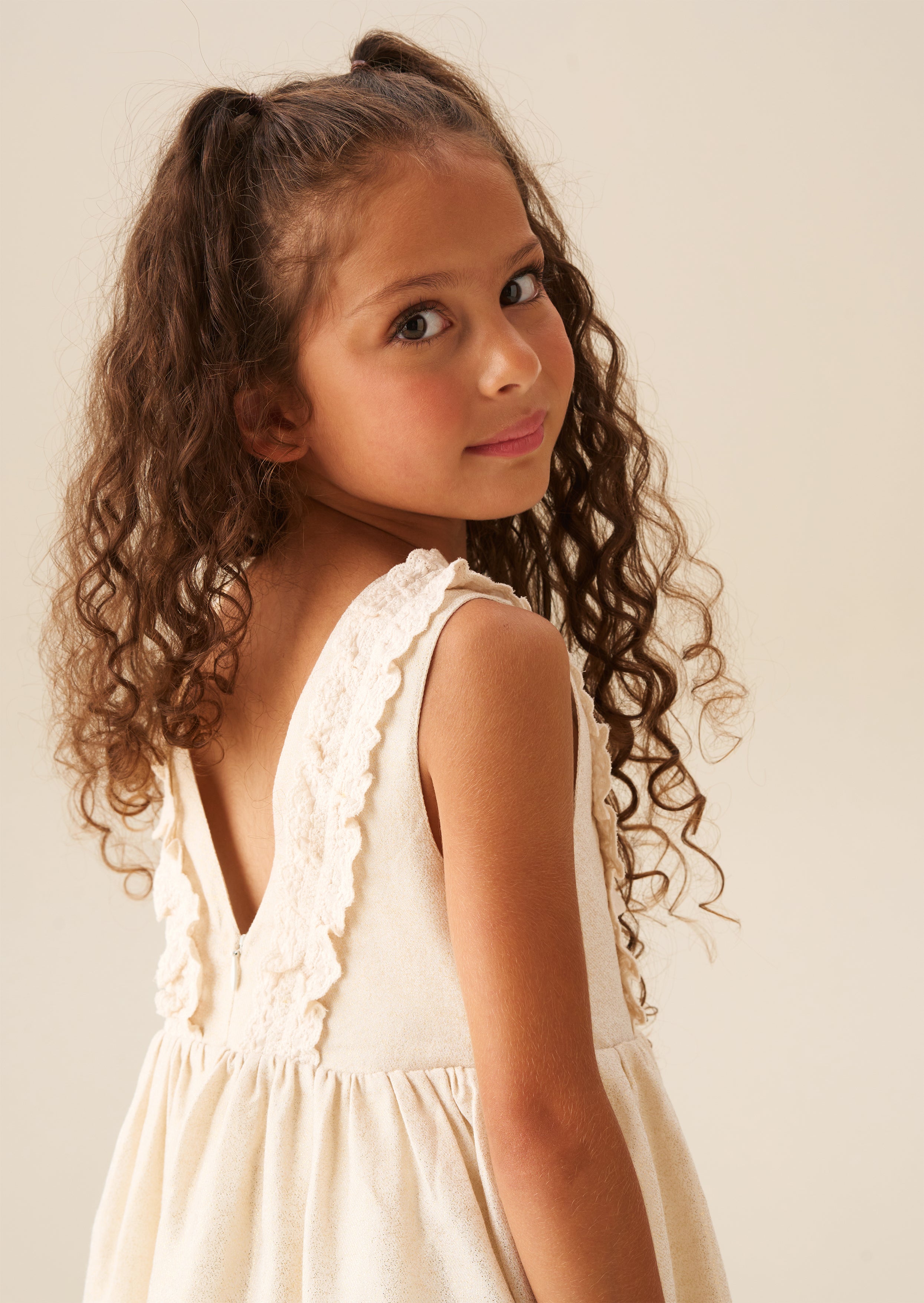 Ava Metallic Schimmer Leinen Kleid mit Spitzenbesatz