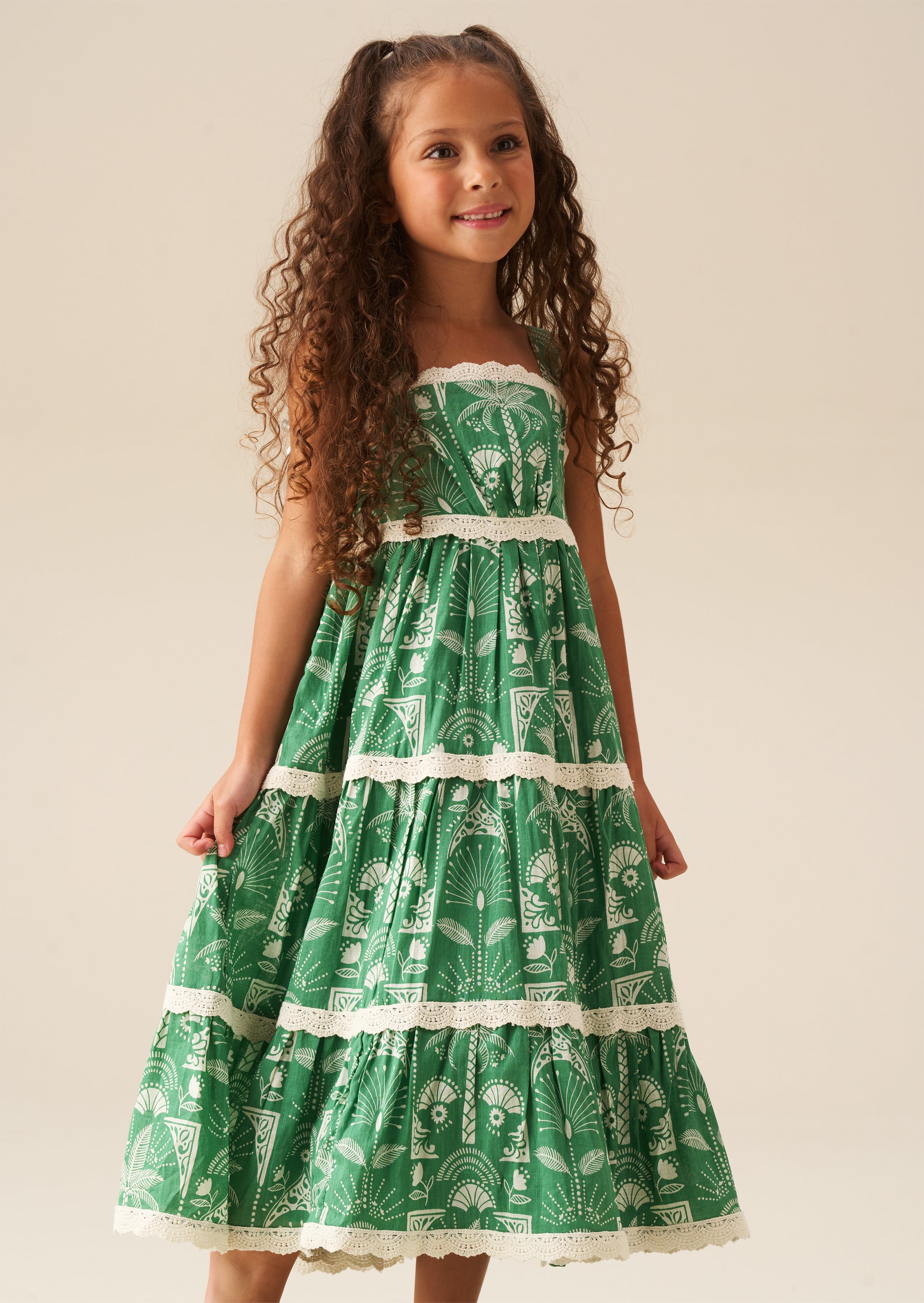 Robe à volants avec dentelle et imprimé paume Kinsley