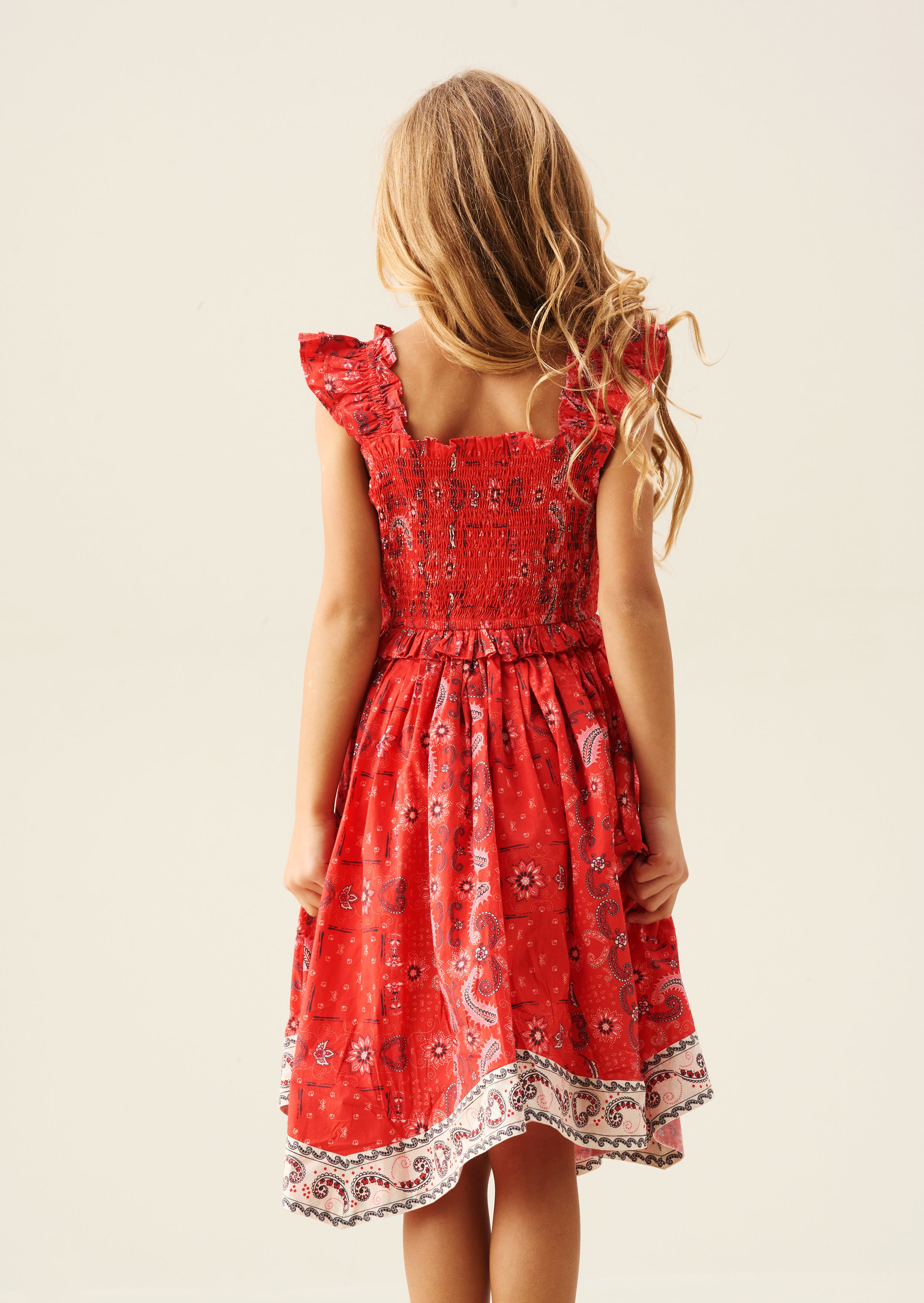 Ava Halstuchsaum Kleid mit Tuchmuster