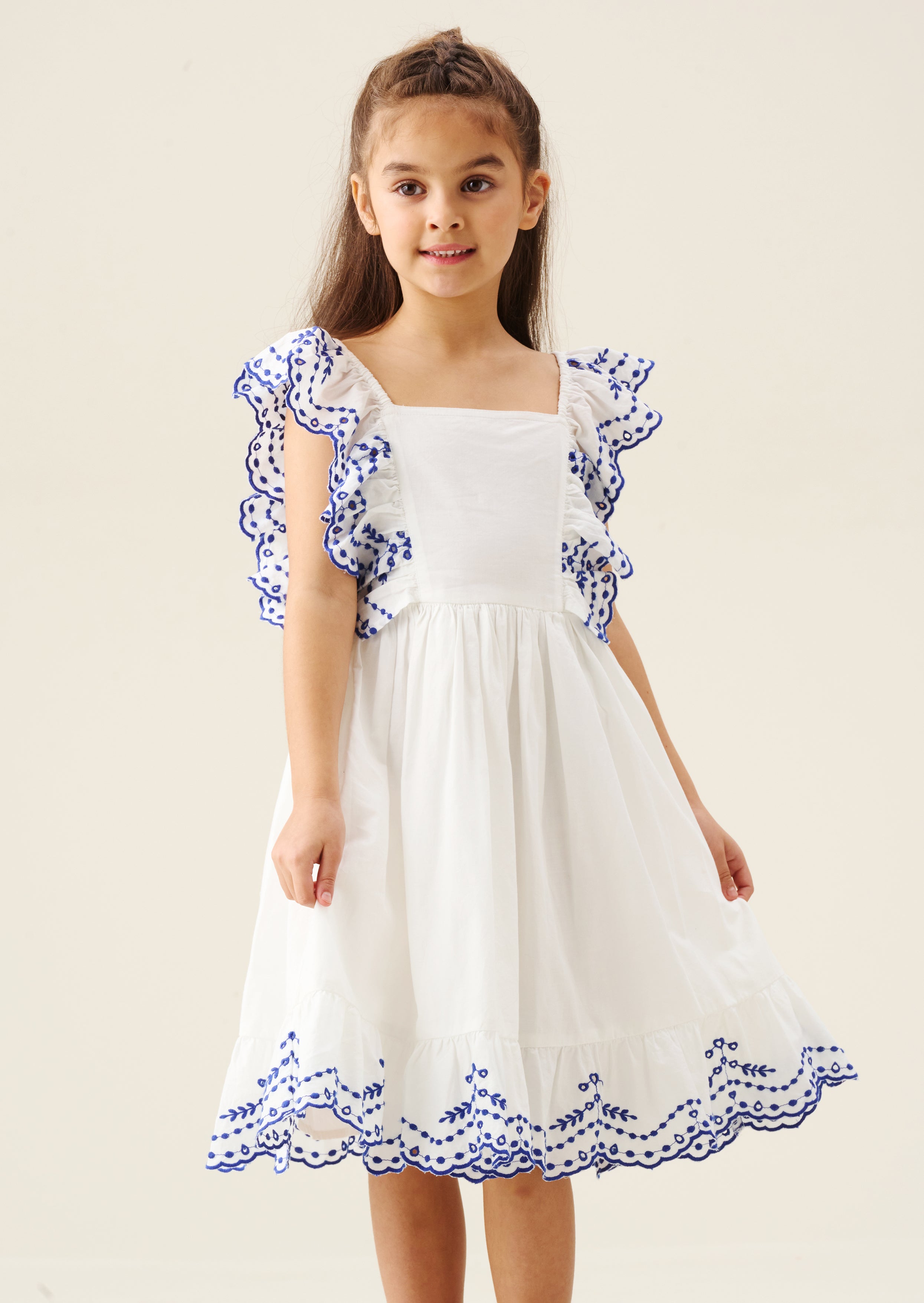 Sophie besticktes Kleid