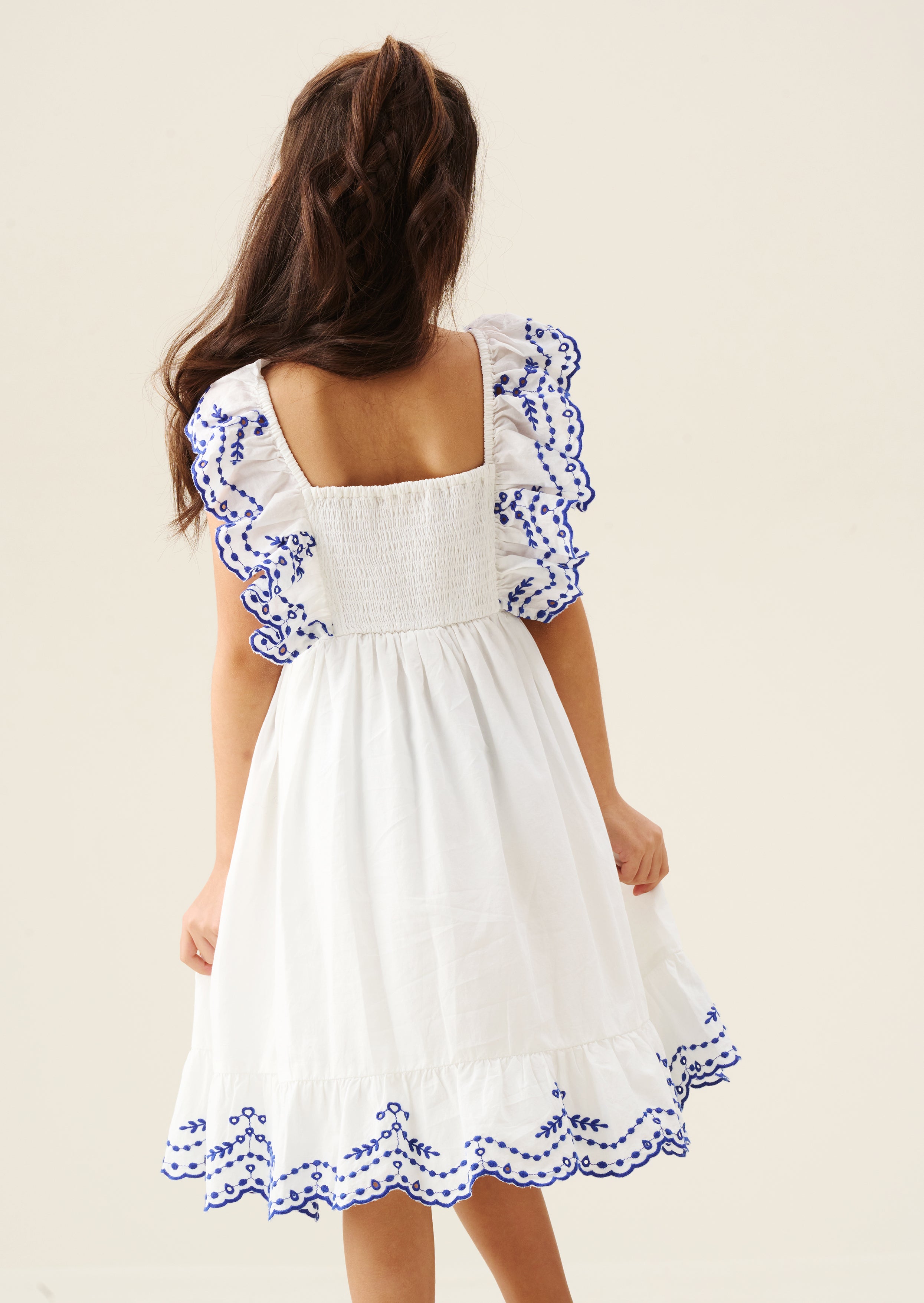 Sophie besticktes Kleid