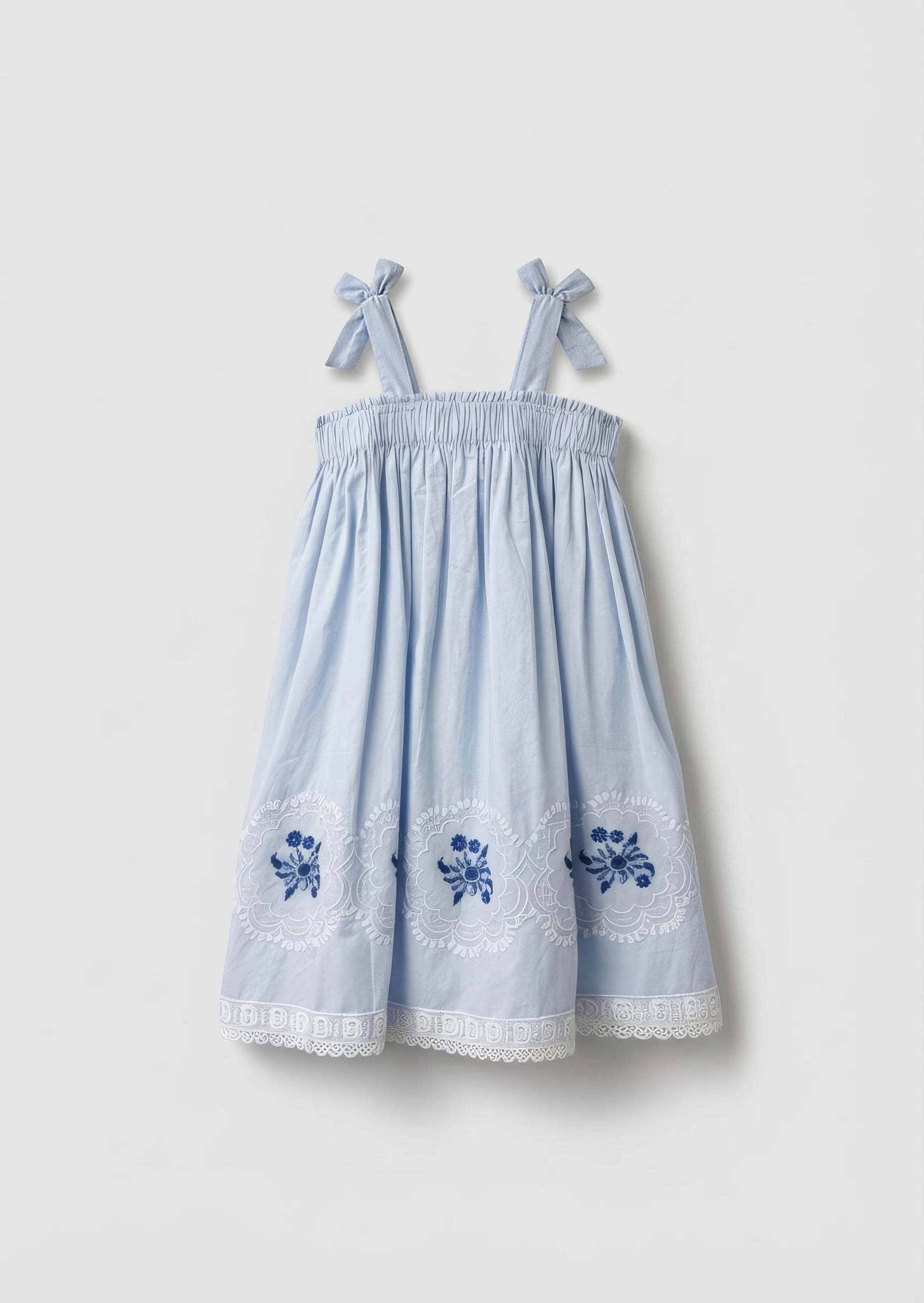 Aliy Kleid mit bestickten Trägern