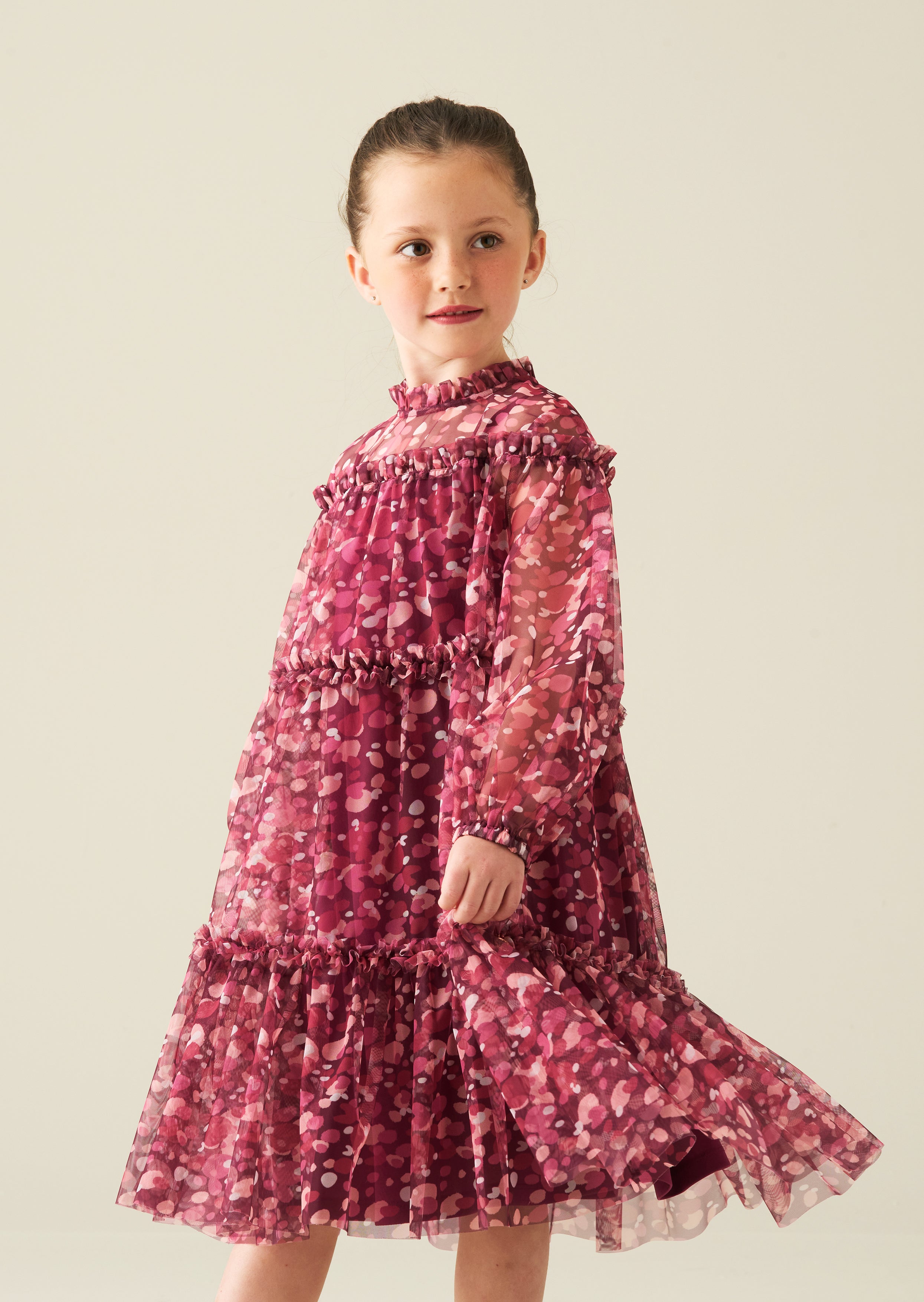 Cara gestuftes Mesh-Kleid