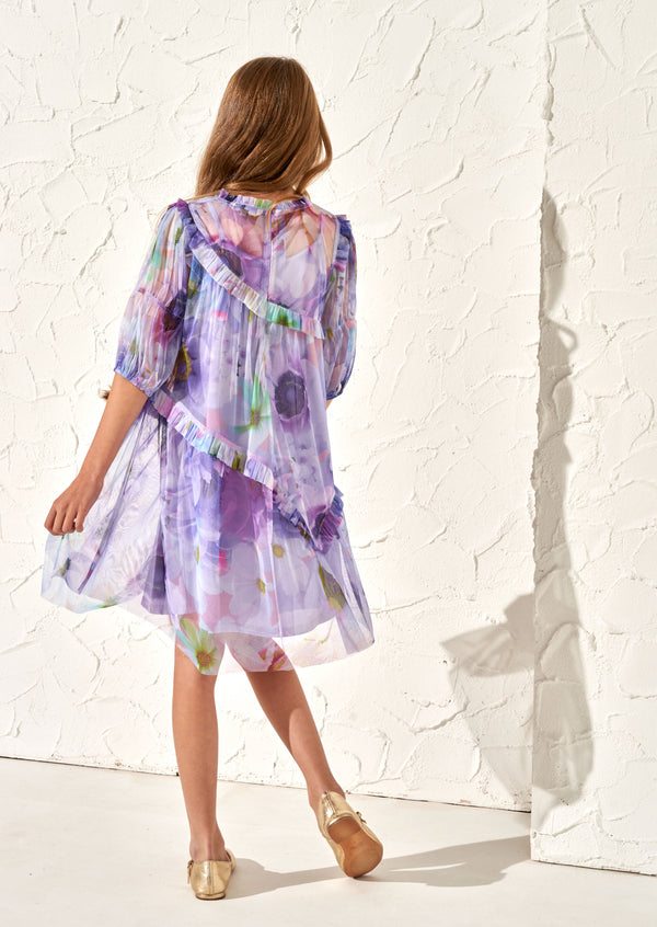 فستان بياتريس بطبعة اللافندر على الشبكة