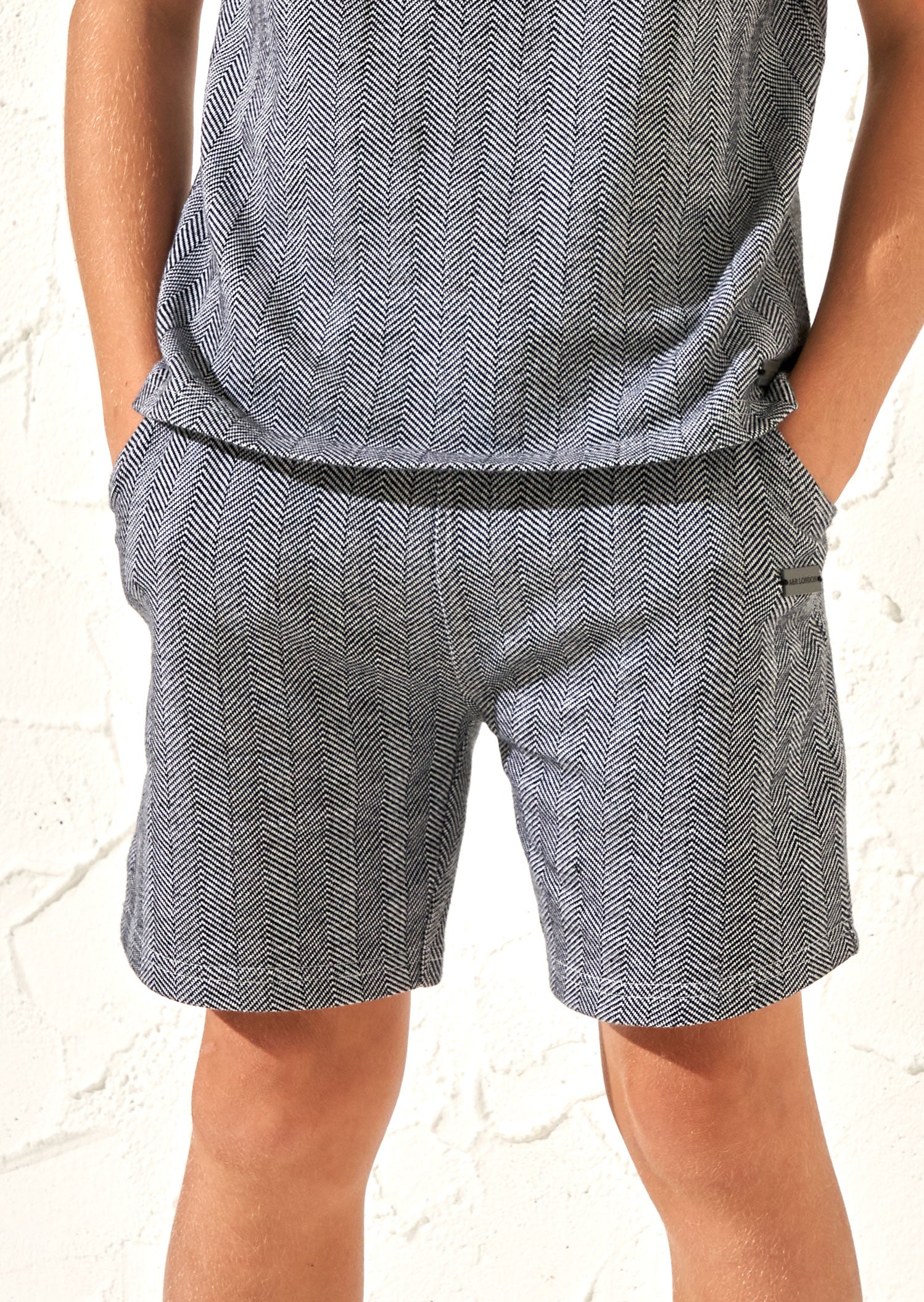 Justin Grey Herringbone Smart Short