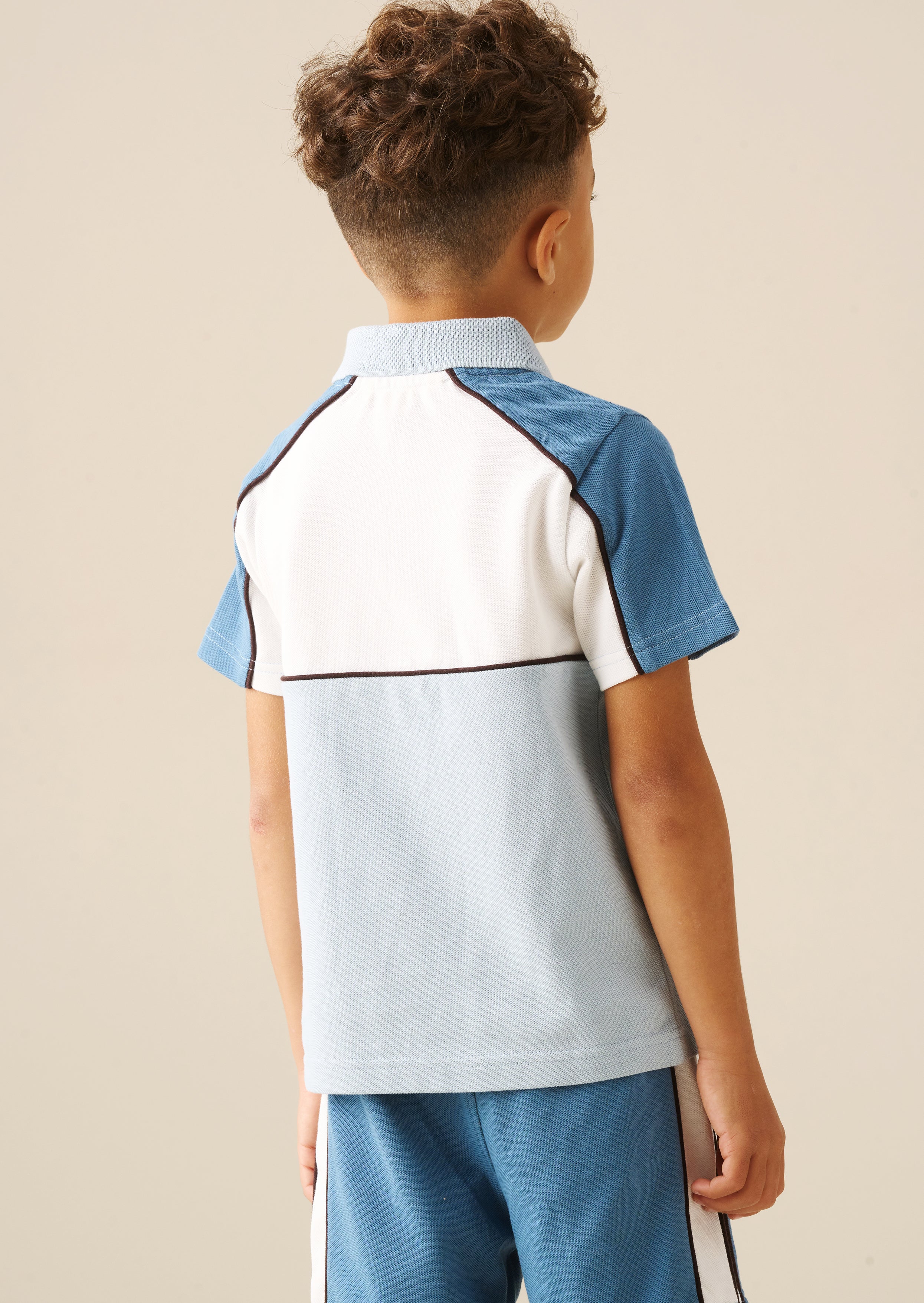 بولو بياقة بسحاب من أشر بلوكد بيكيه