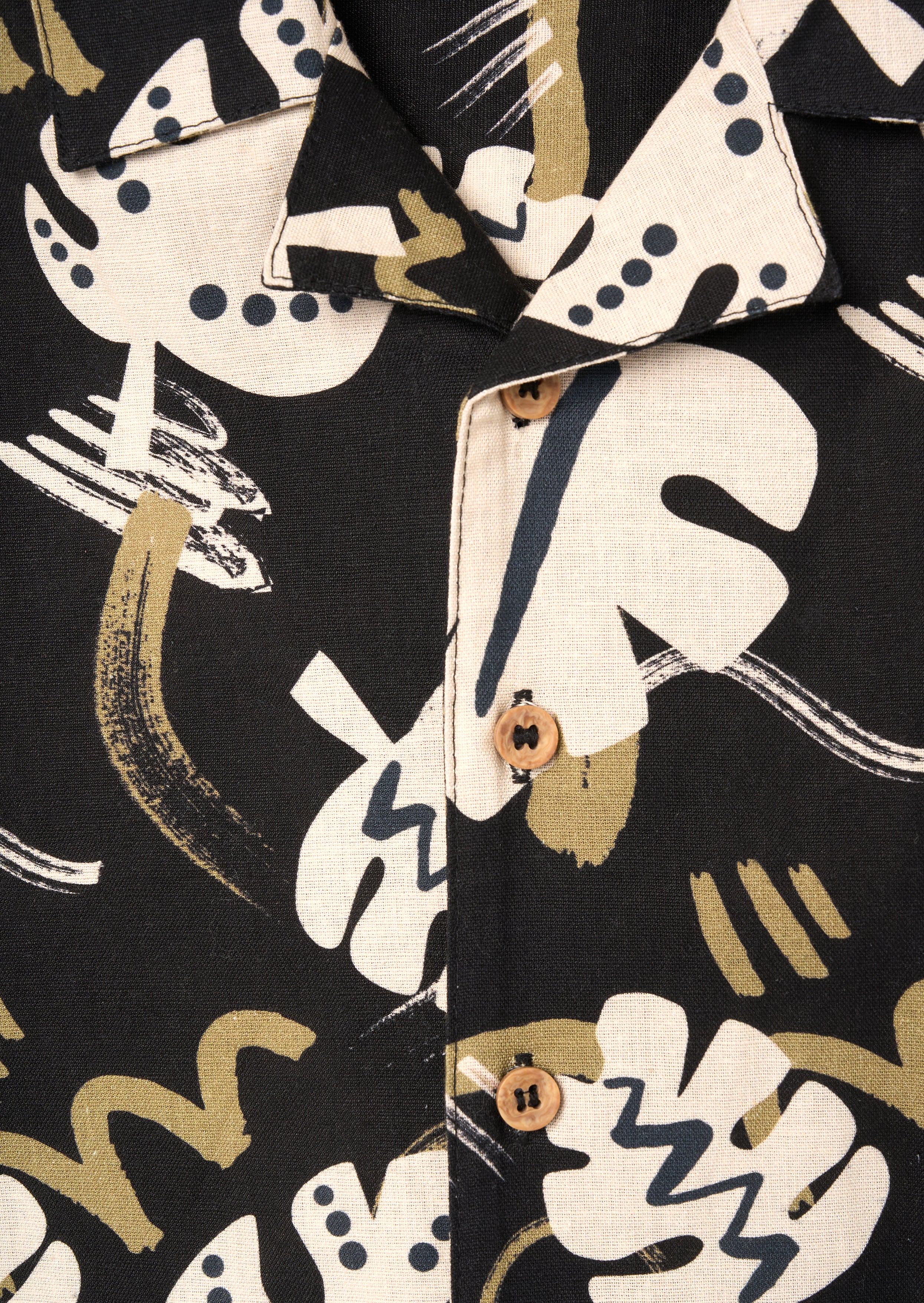 Koszula z fakturą i nadrukiem liści Finn