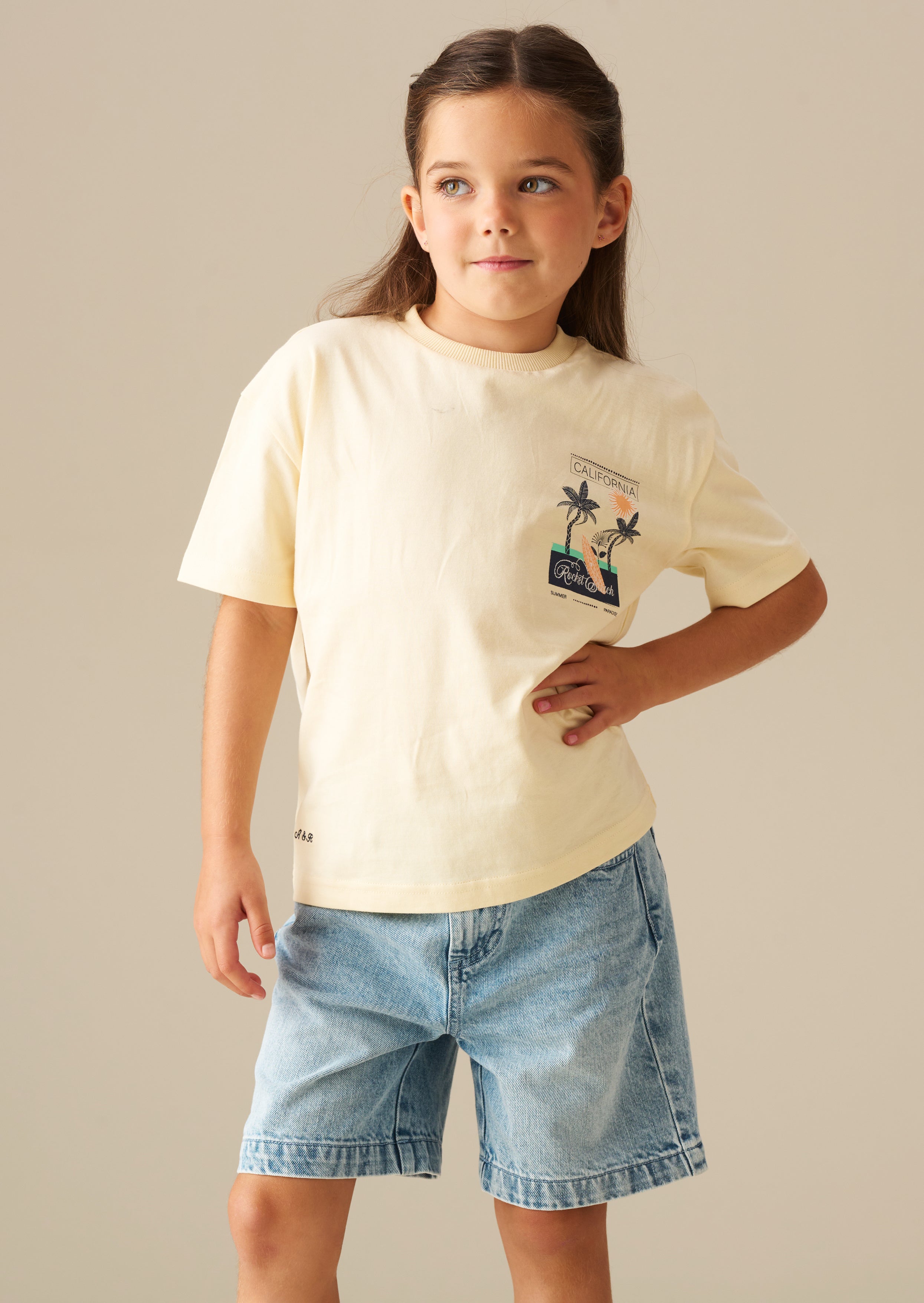 Camiseta gráfica trasera Remi Palm Scene