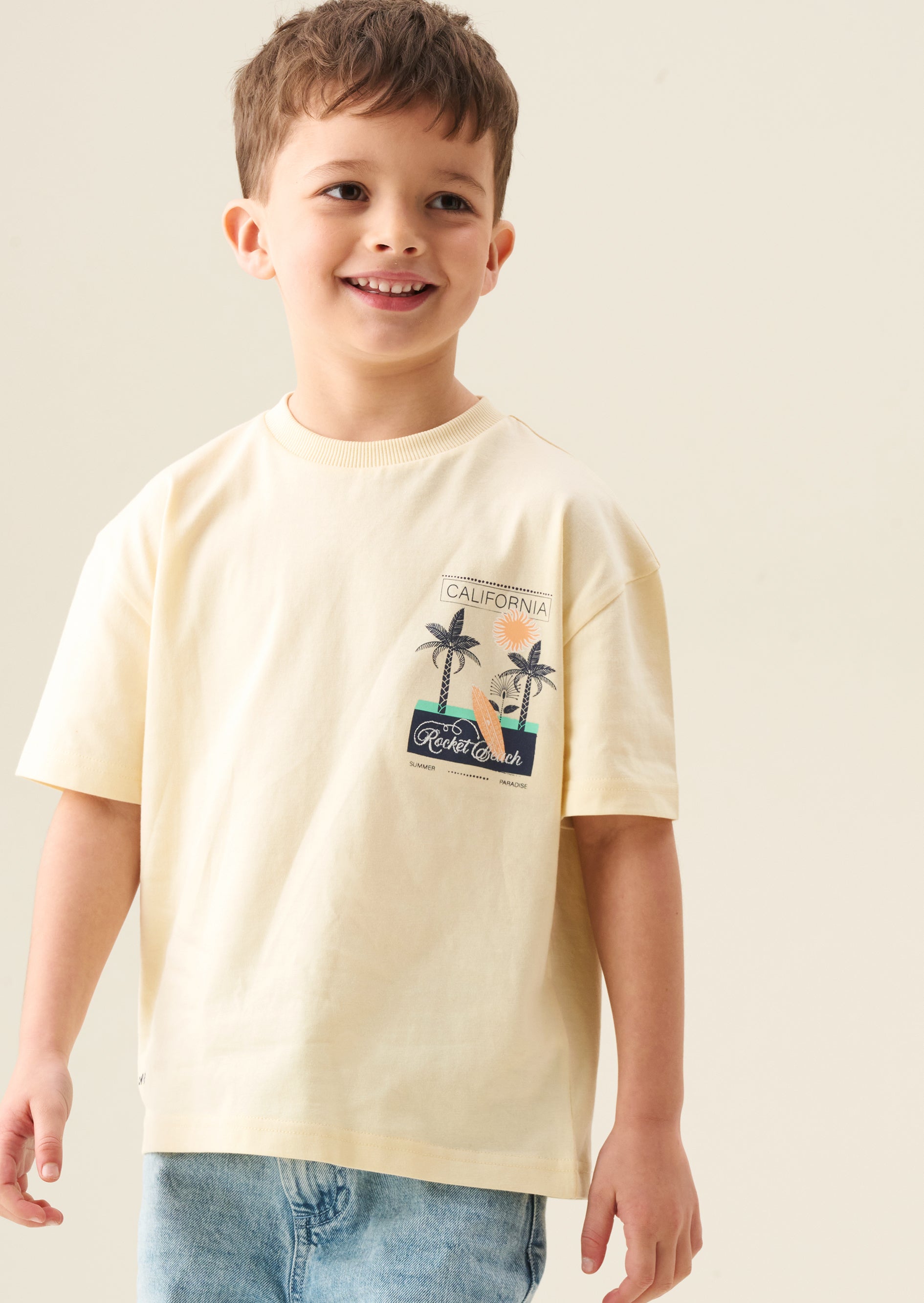 Camiseta gráfica trasera Remi Palm Scene