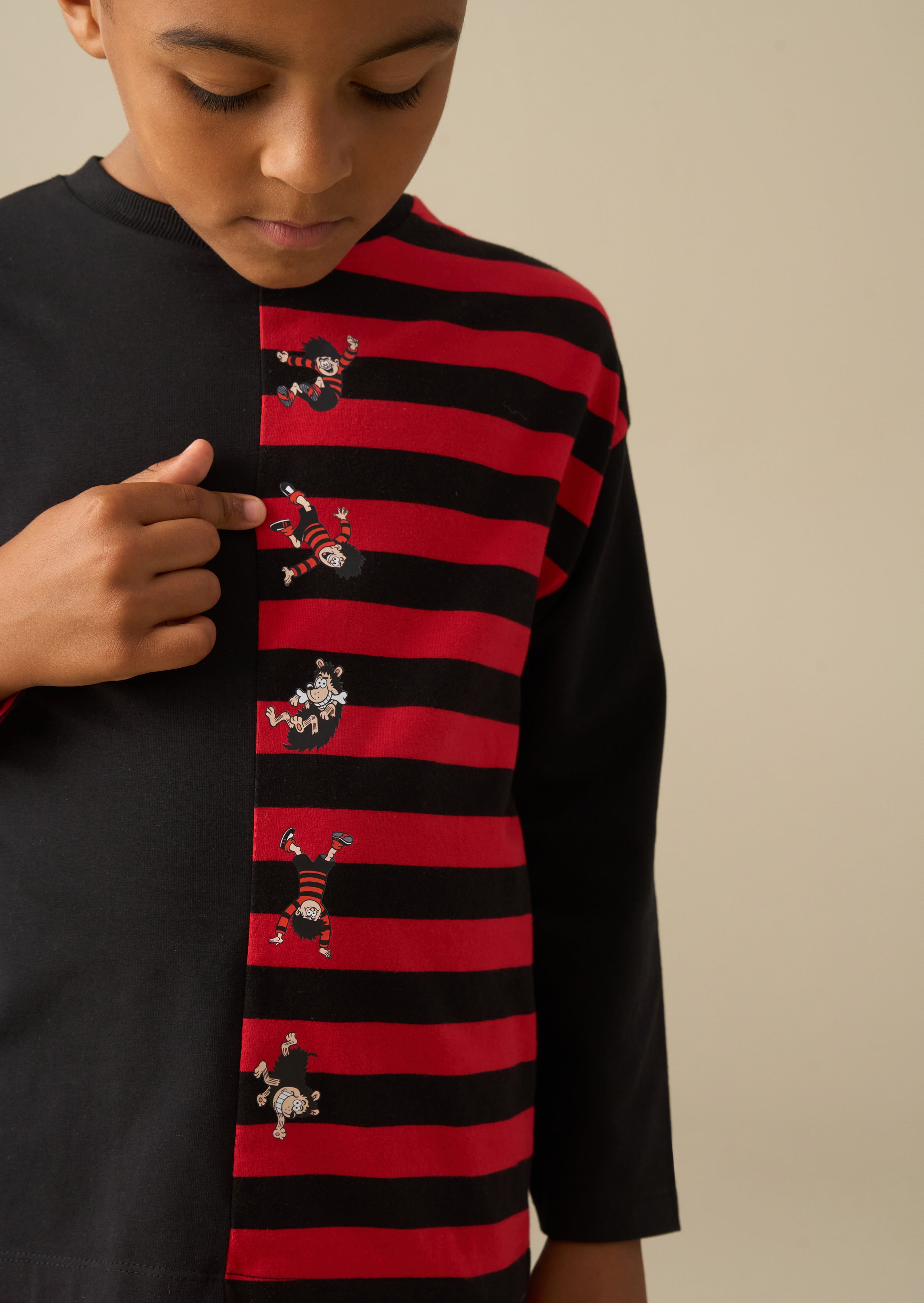 بيجاما بيانو المخططة والمطبوعة
