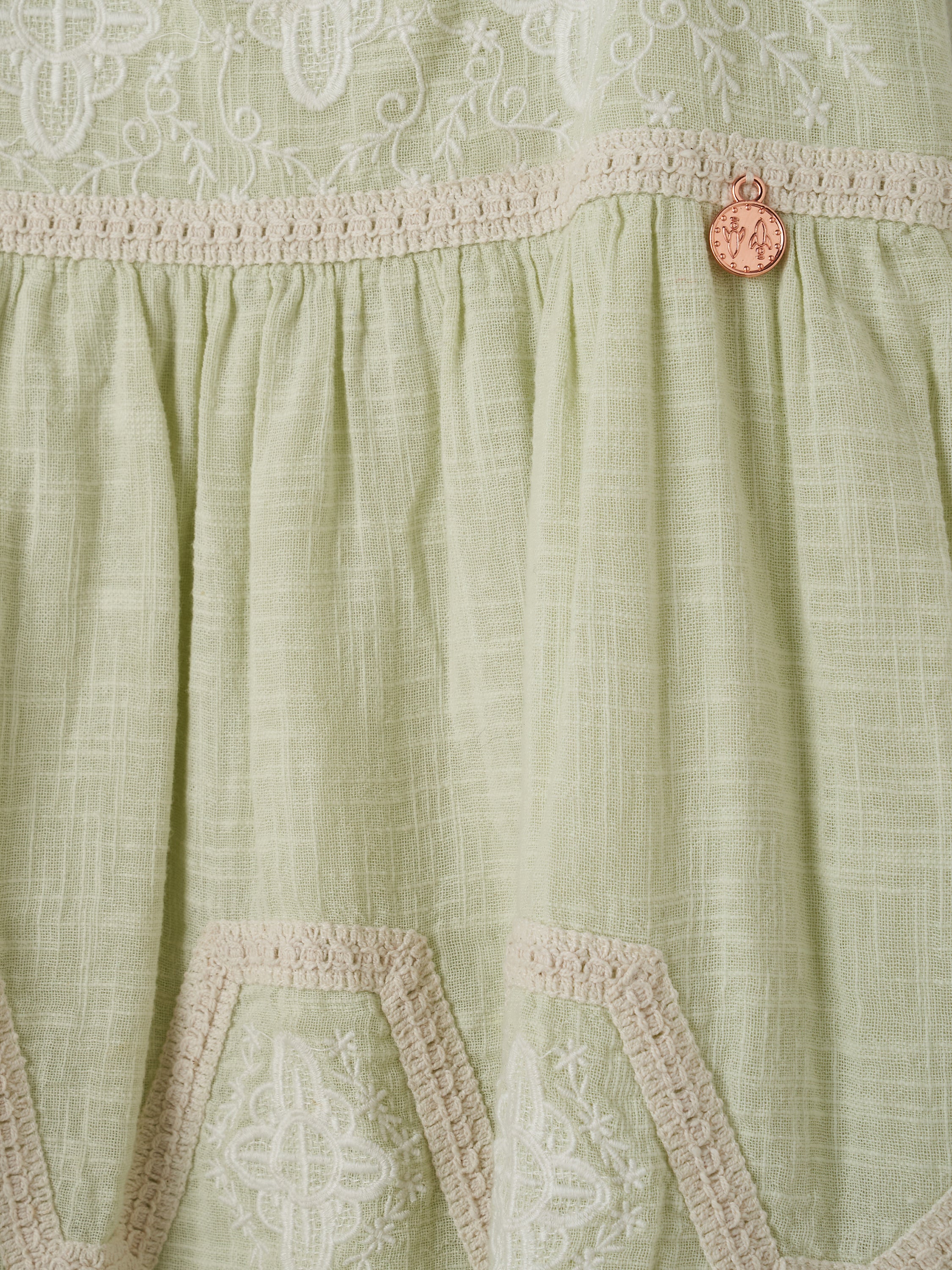 فستان أورلا الأخضر المطرز